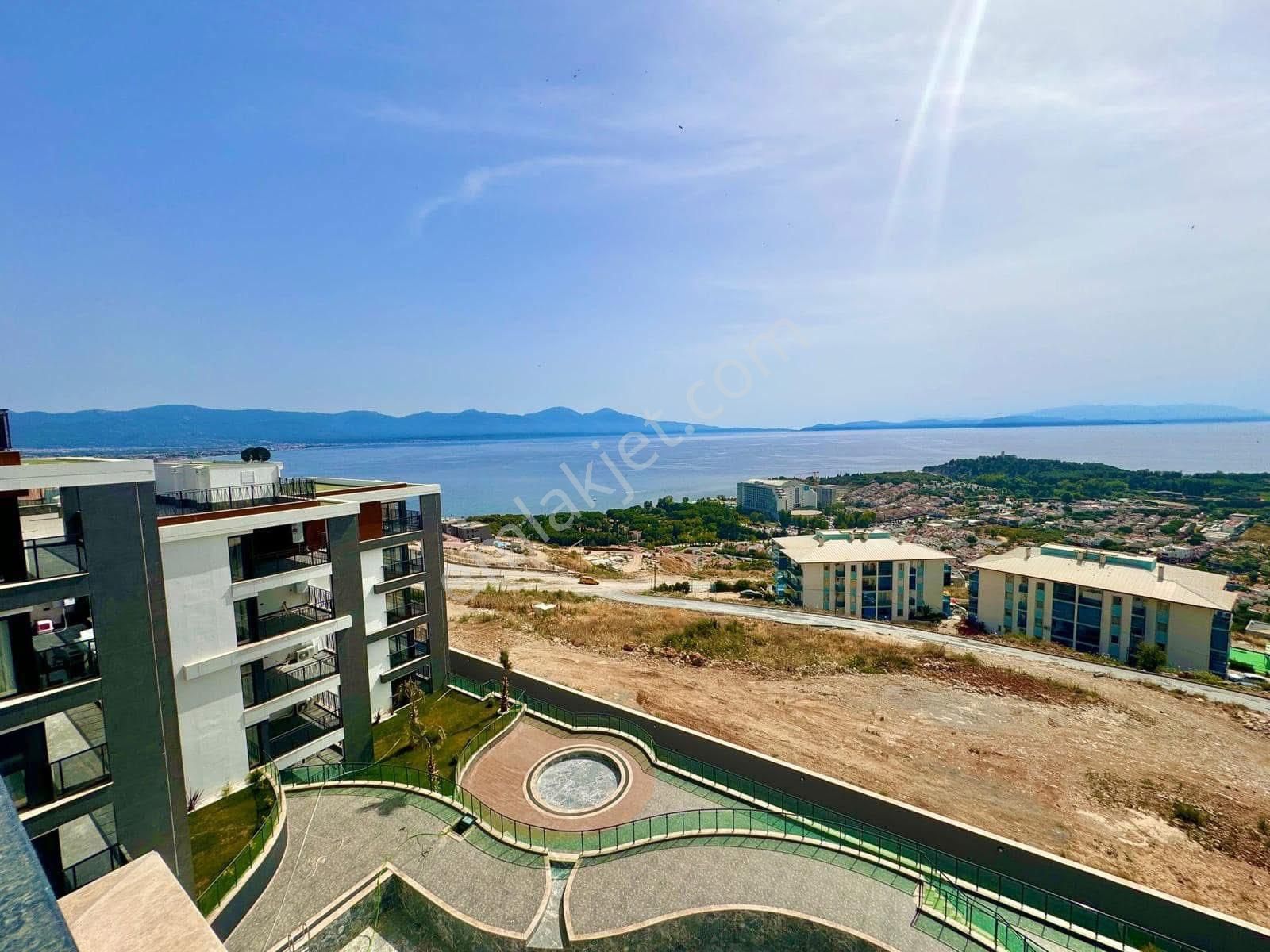 Kuşadası Değirmendere Satılık Daire Full Deniz Manzaralı Recidance Daireler Kapalı Otopark Açık Havuz’lu