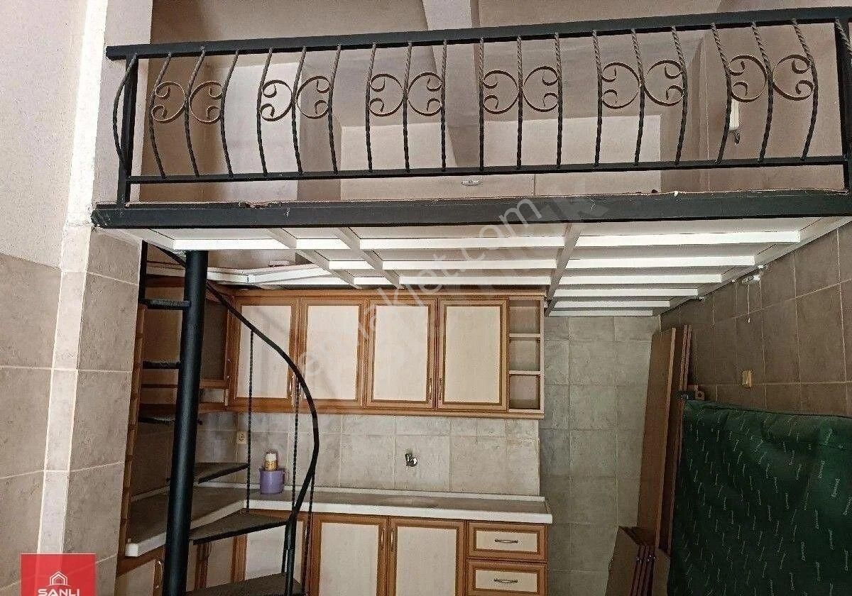 İzmir Şirinyer / İşçi Evleri Lambalar Üstü - Görsel 3