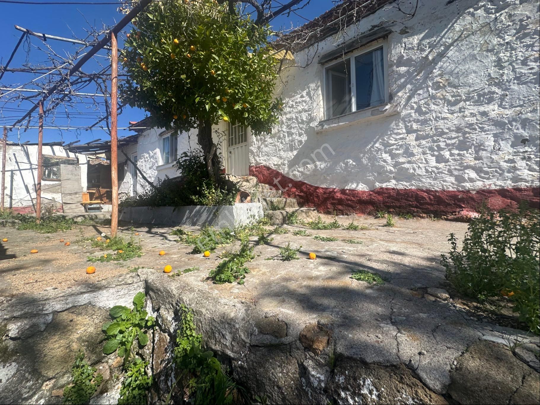 Bergama Sağancı Satılık Köy Evi Sağancıda Doğa Manzaralı Köy Evi