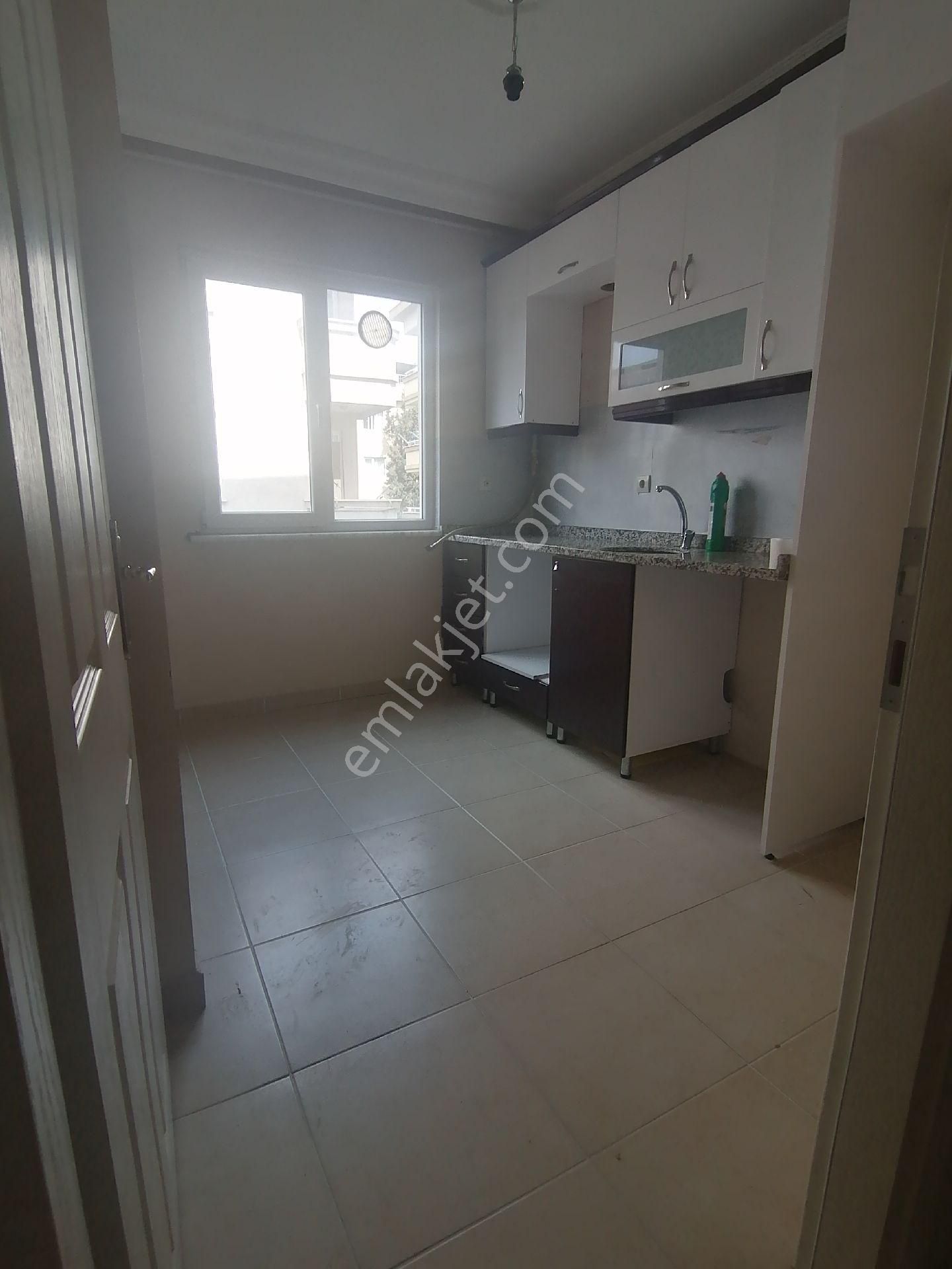 Ümraniye Çakmak Site Mahallesi Bekara Yabancı Ya Atay Caddesi Üzerinde Yeni Bina Kiralık 1.kat - Görsel 22