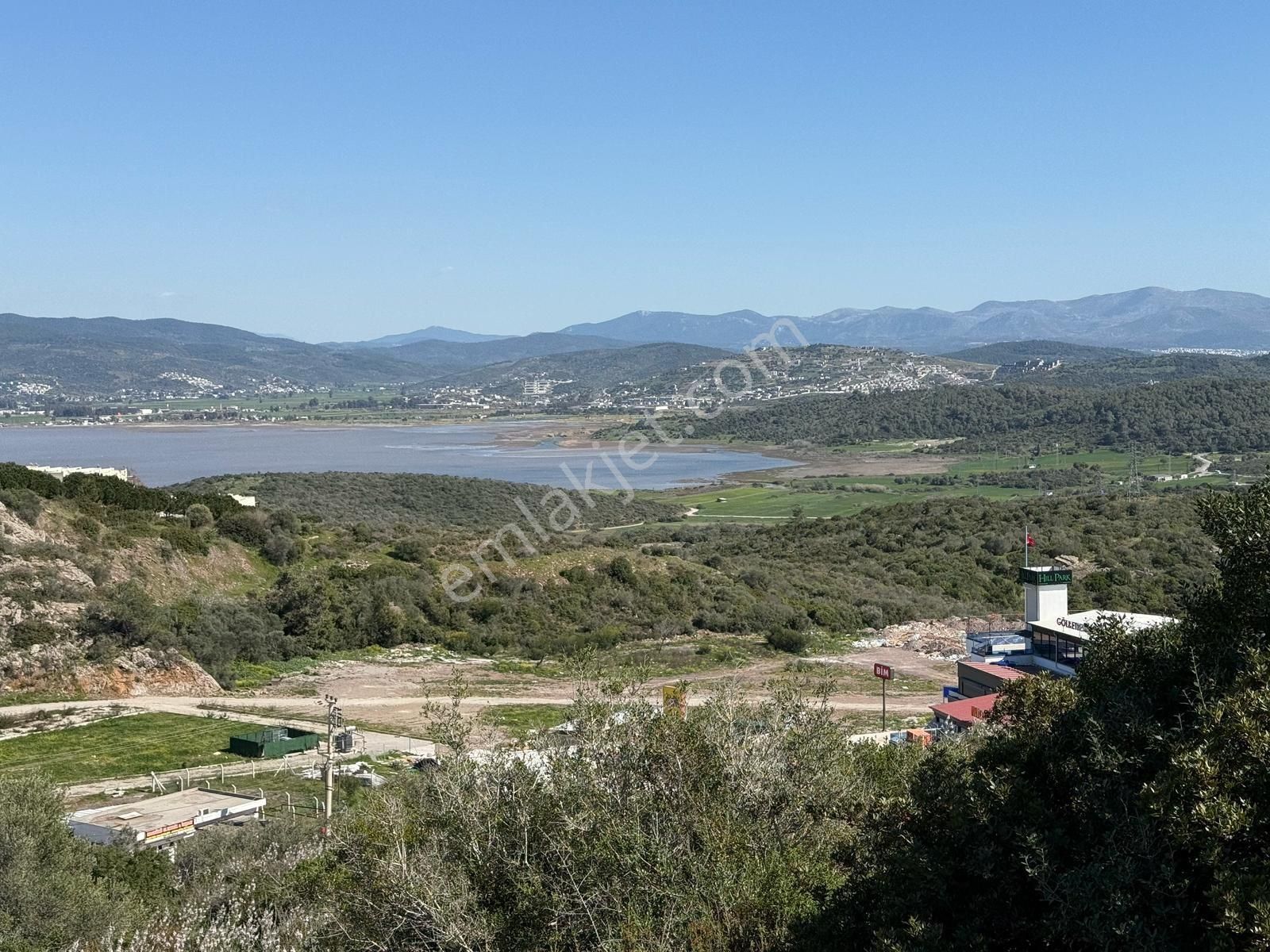 Bodrum Güvercinlik Satılık Konut İmarlı Denize Yakın Satılık Konut İmarlı Arsa 2 Parsel Yüzde 30 İmarlı