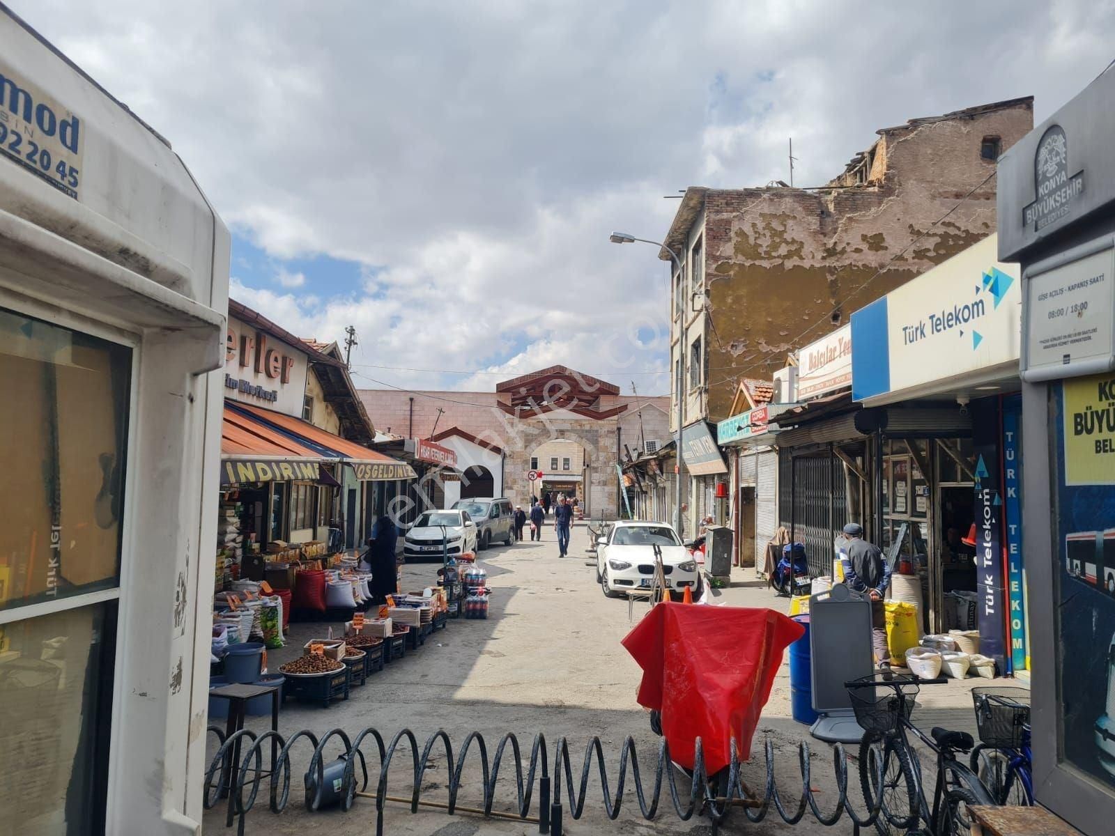 Meram Sahibiata Satılık Dükkan & Mağaza Kadınlar Pazarı Karşısında İşlek Noktada Satılık Dükkan