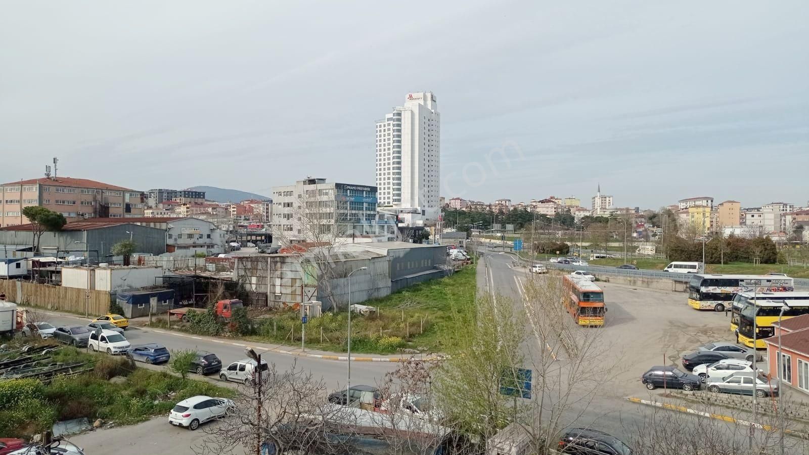 Pendik Kaynarca Satılık Bina Pendik E 5 Cepheli Kaynarca Yolu Üzerinde Satılık Bina