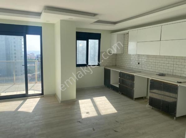 Alanya Mahmutlar Satılık Daire Mahmutlarda Site İçerisinde Satılık 2+1 125 M2 Daire