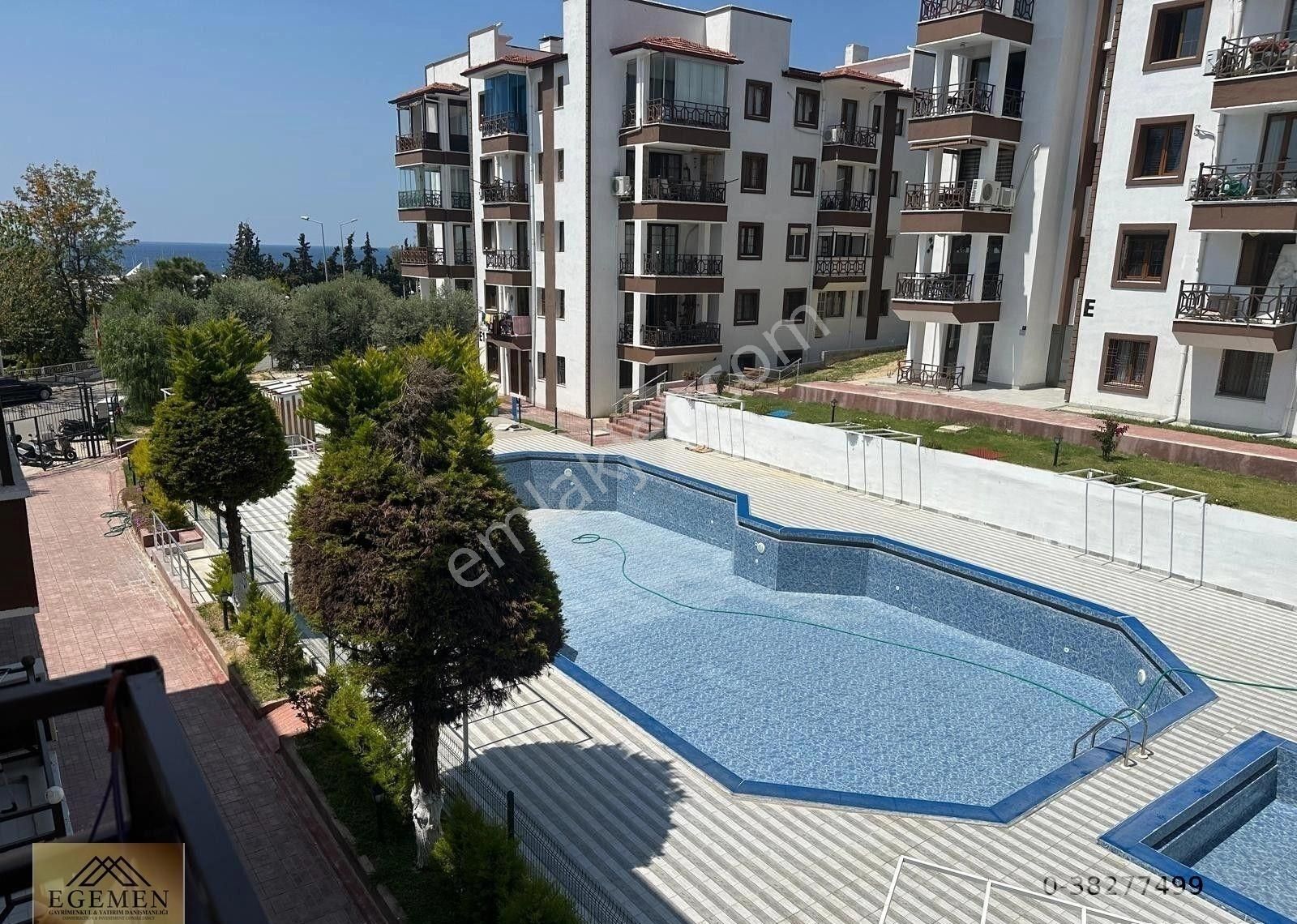 Kuşadası Türkmen Satılık Daire Kuşadası Marina Mevki Havuzlu Sitede 1+1 Satılık Daire