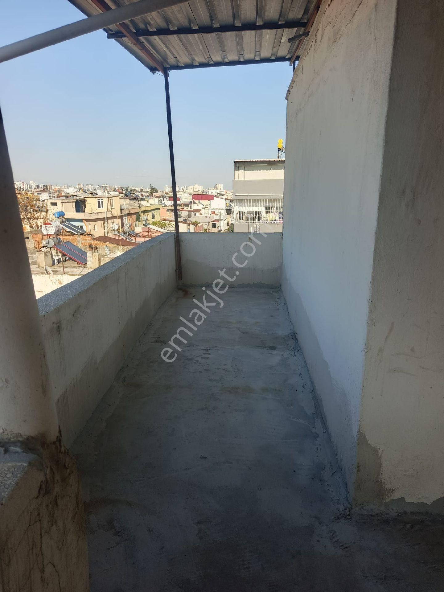 Yeşilevler Mh. Güler Halı Saha Civarı 4 Katlı Müstakil Ev - Görsel 8