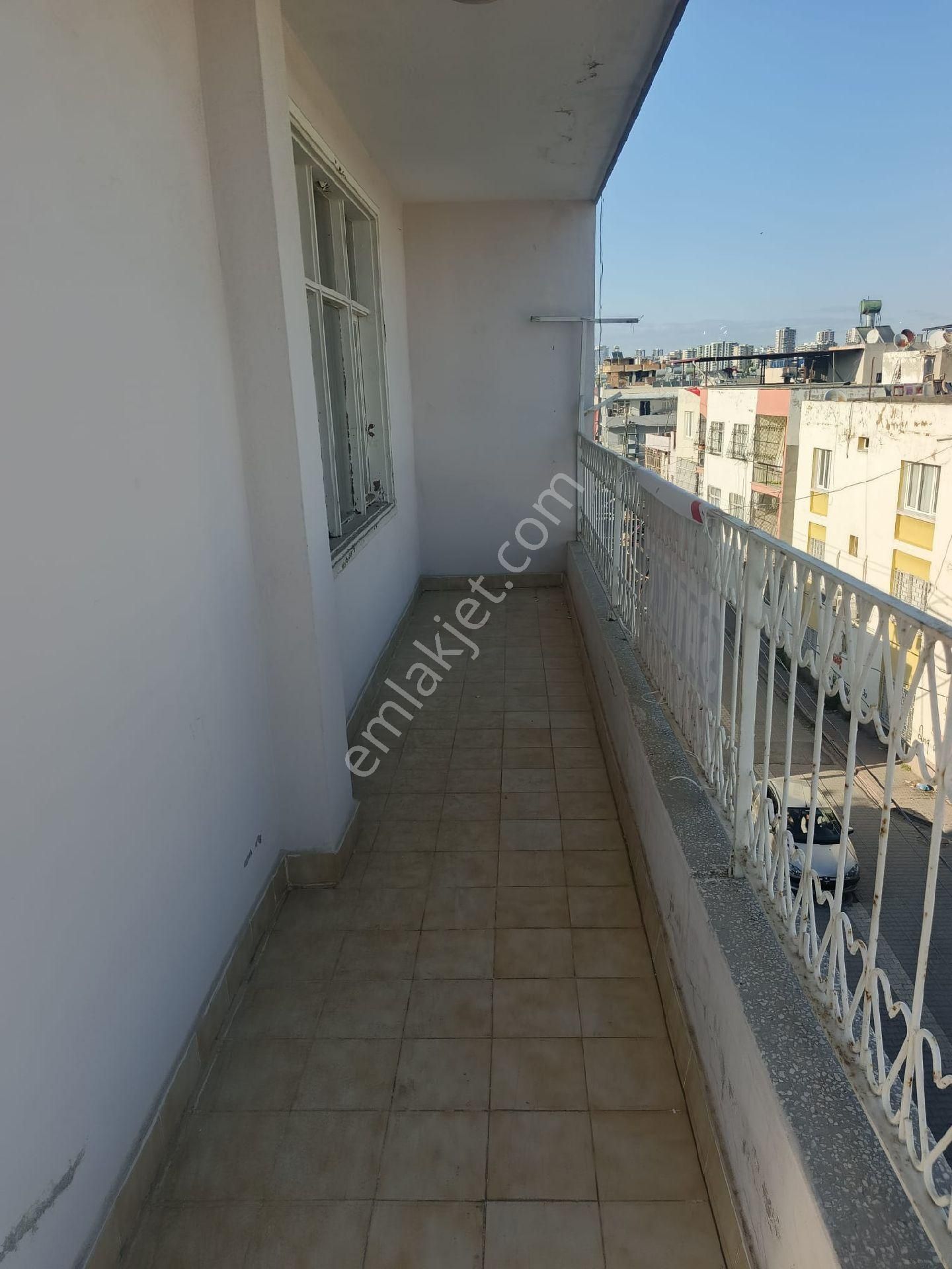 Yeşilevler Mh. Güler Halı Saha Civarı 4 Katlı Müstakil Ev - Görsel 10