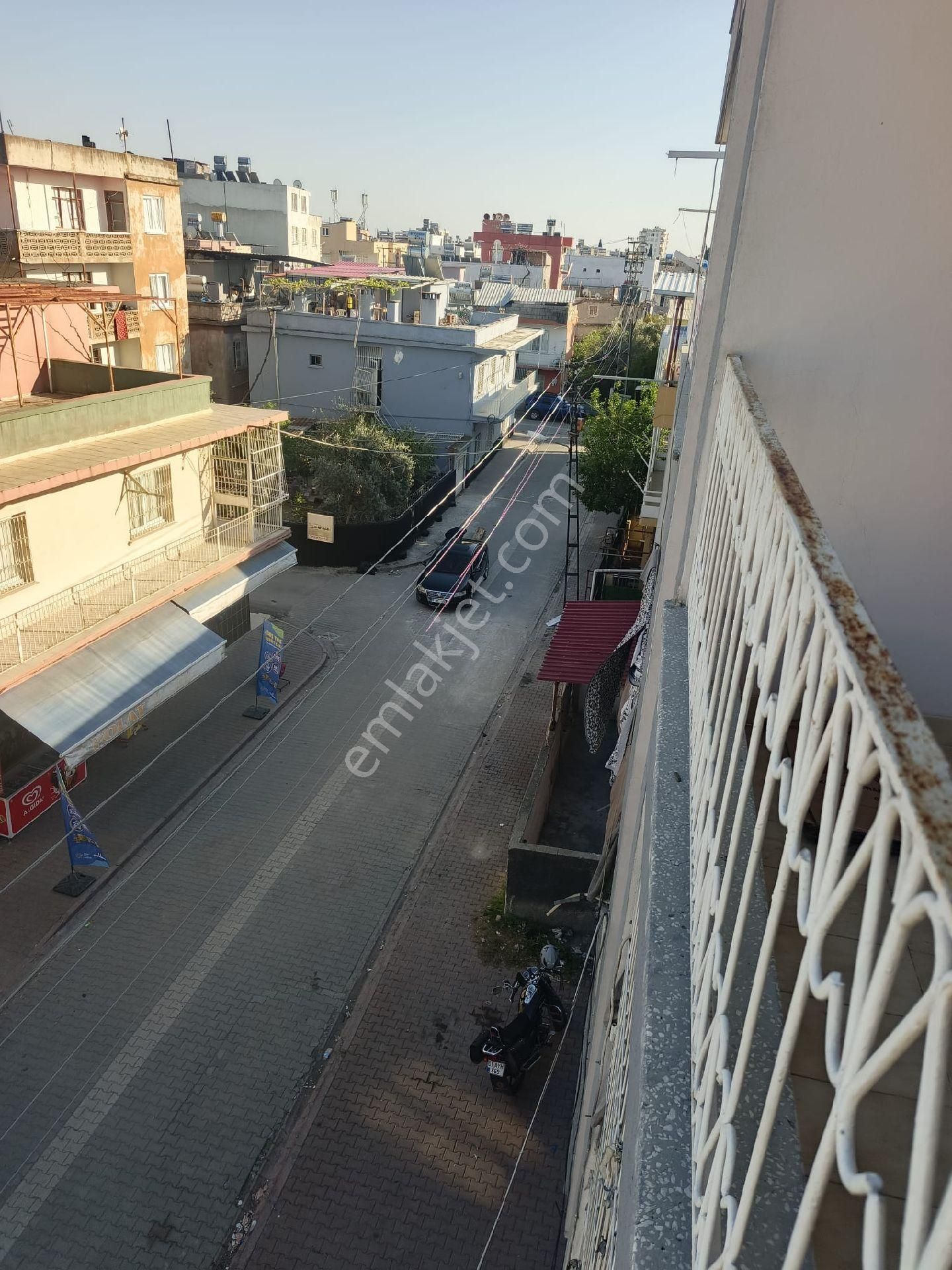 Yeşilevler Mh. Güler Halı Saha Civarı 4 Katlı Müstakil Ev - Görsel 17