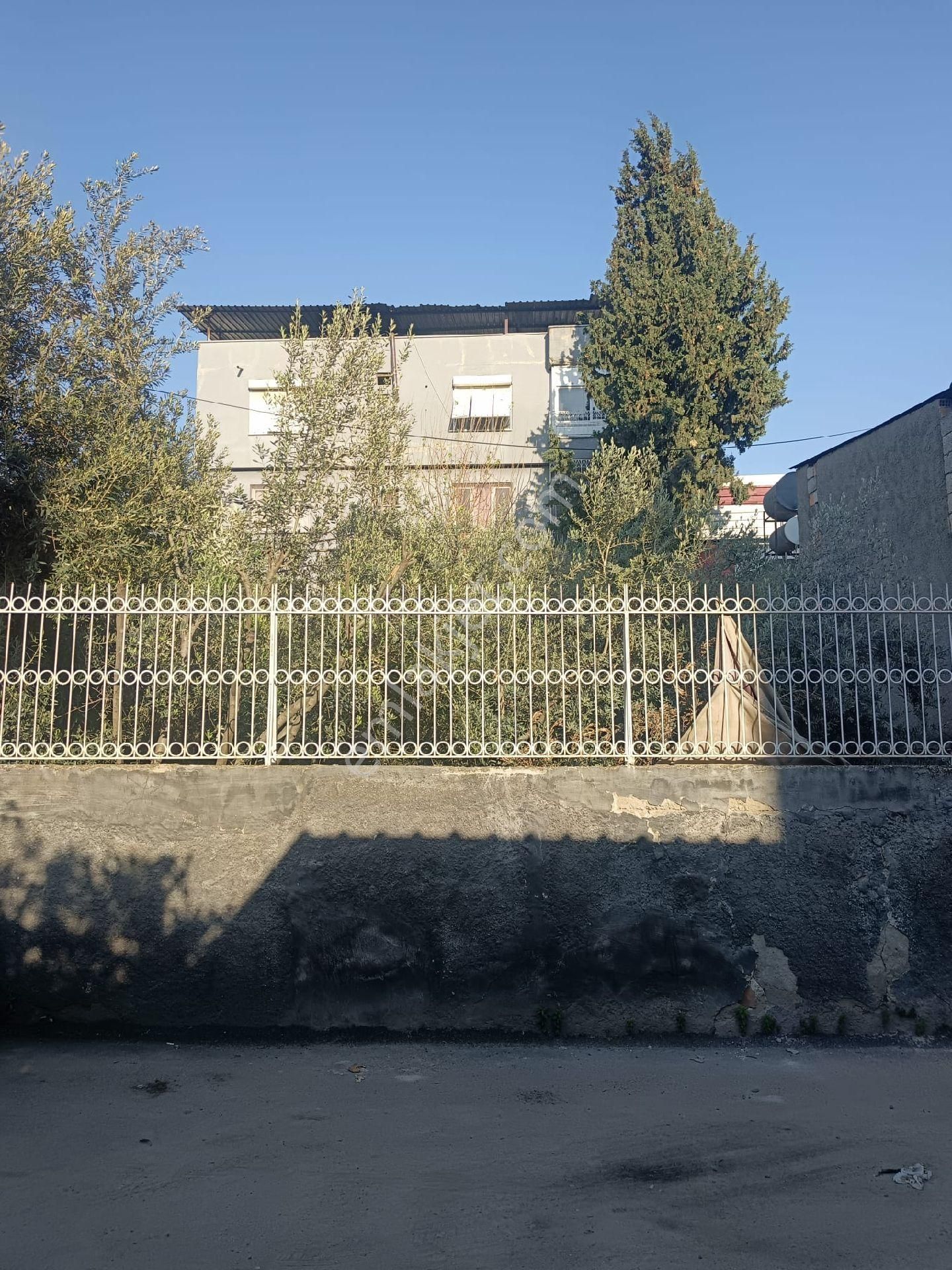 Yeşilevler Mh. Güler Halı Saha Civarı 4 Katlı Müstakil Ev - Görsel 6