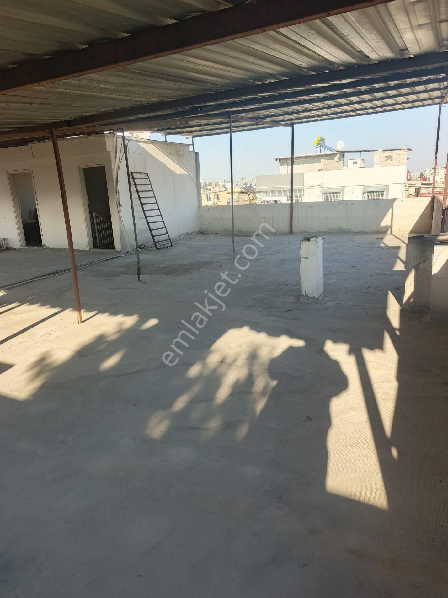 Yeşilevler Mh. Güler Halı Saha Civarı 4 Katlı Müstakil Ev - Görsel 7