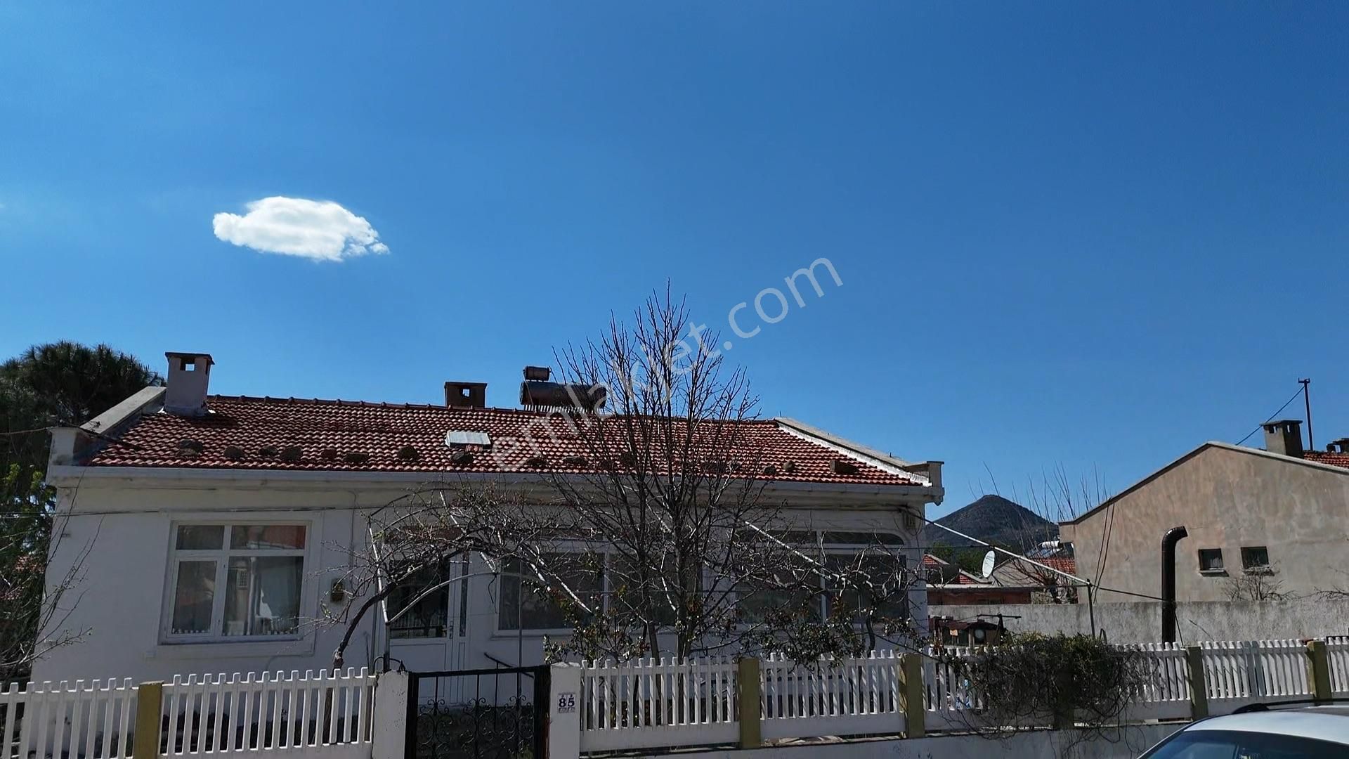 6+2 500 Metre² Arsa İçerisine İki Tane Satılık Ev - Görsel 2
