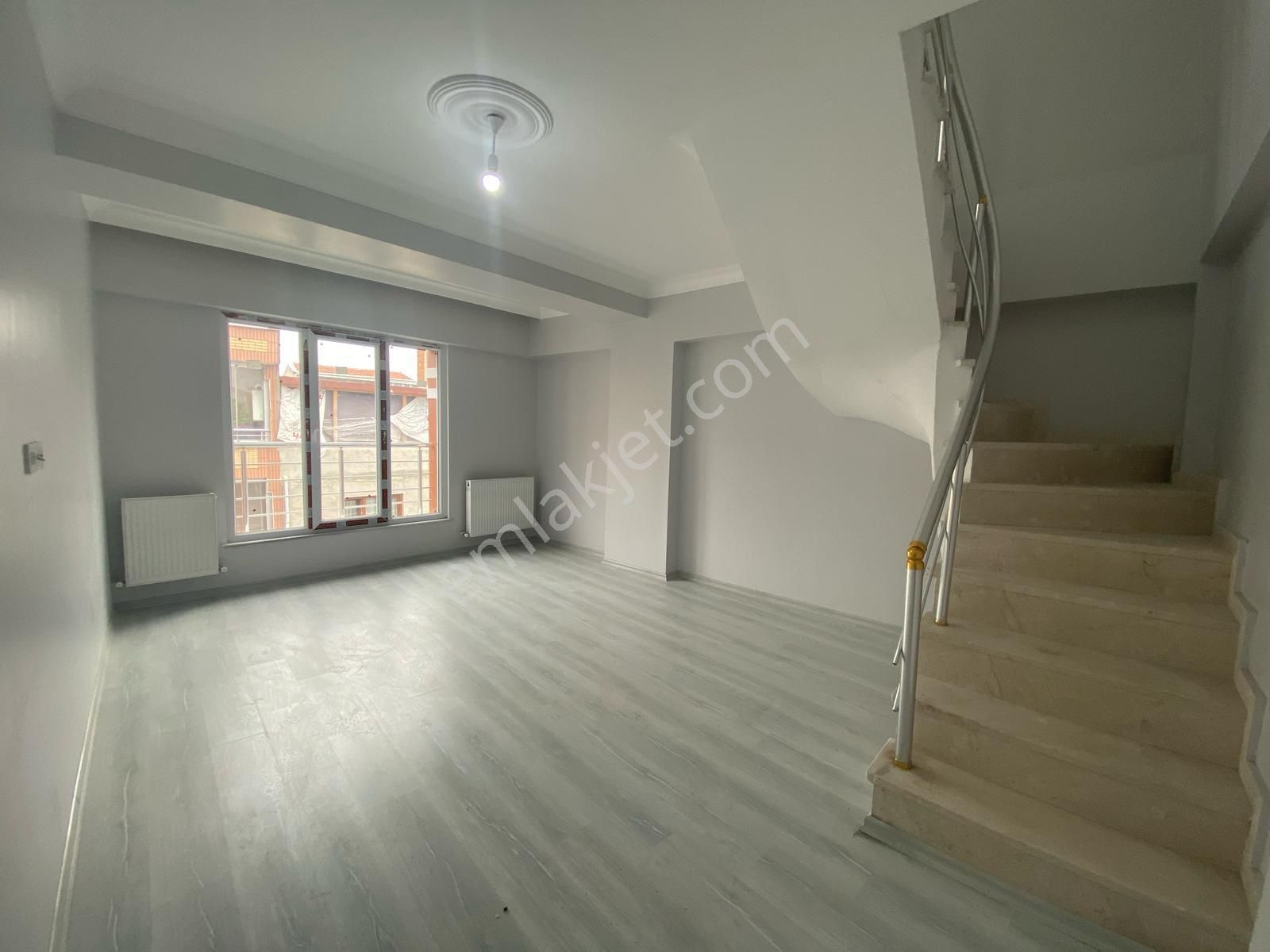 Bağcılar 100. Yıl Satılık Daire Türkiye Emlakdan 4+2 Yüzyıl Mah 160m² 3.kat Dublex Lüxdaire 2253