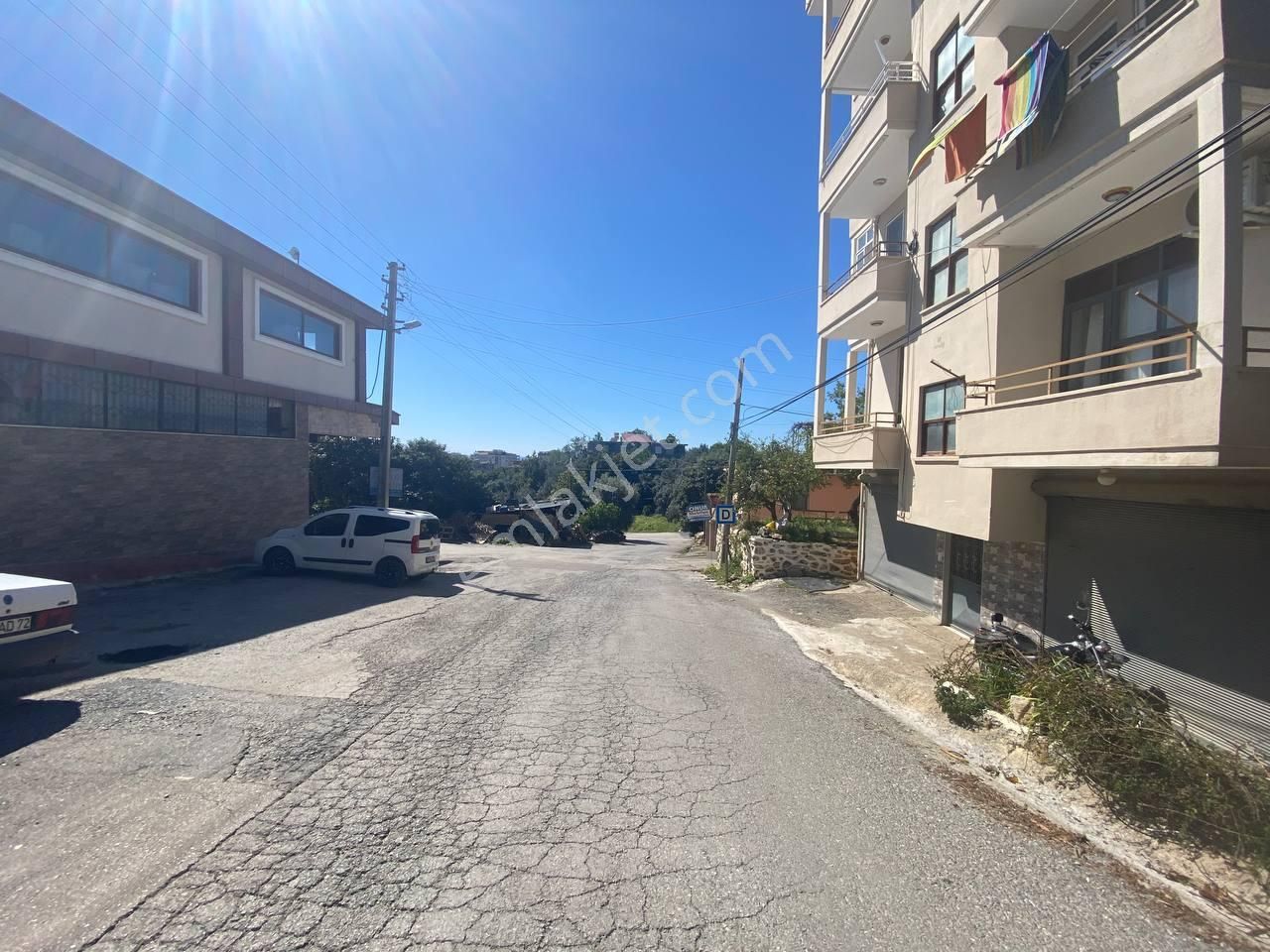 Cikcilli'de Kale Deniz Manzaralı Muşmula & Hobi Bahçesi - Görsel 10