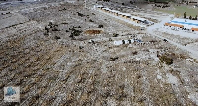 Çivril Gümüşsu Satılık Ticari İmarlı Yerli Gayrimenkul'den Gümüşsuda Ticari + Konut İmarlı Arazi