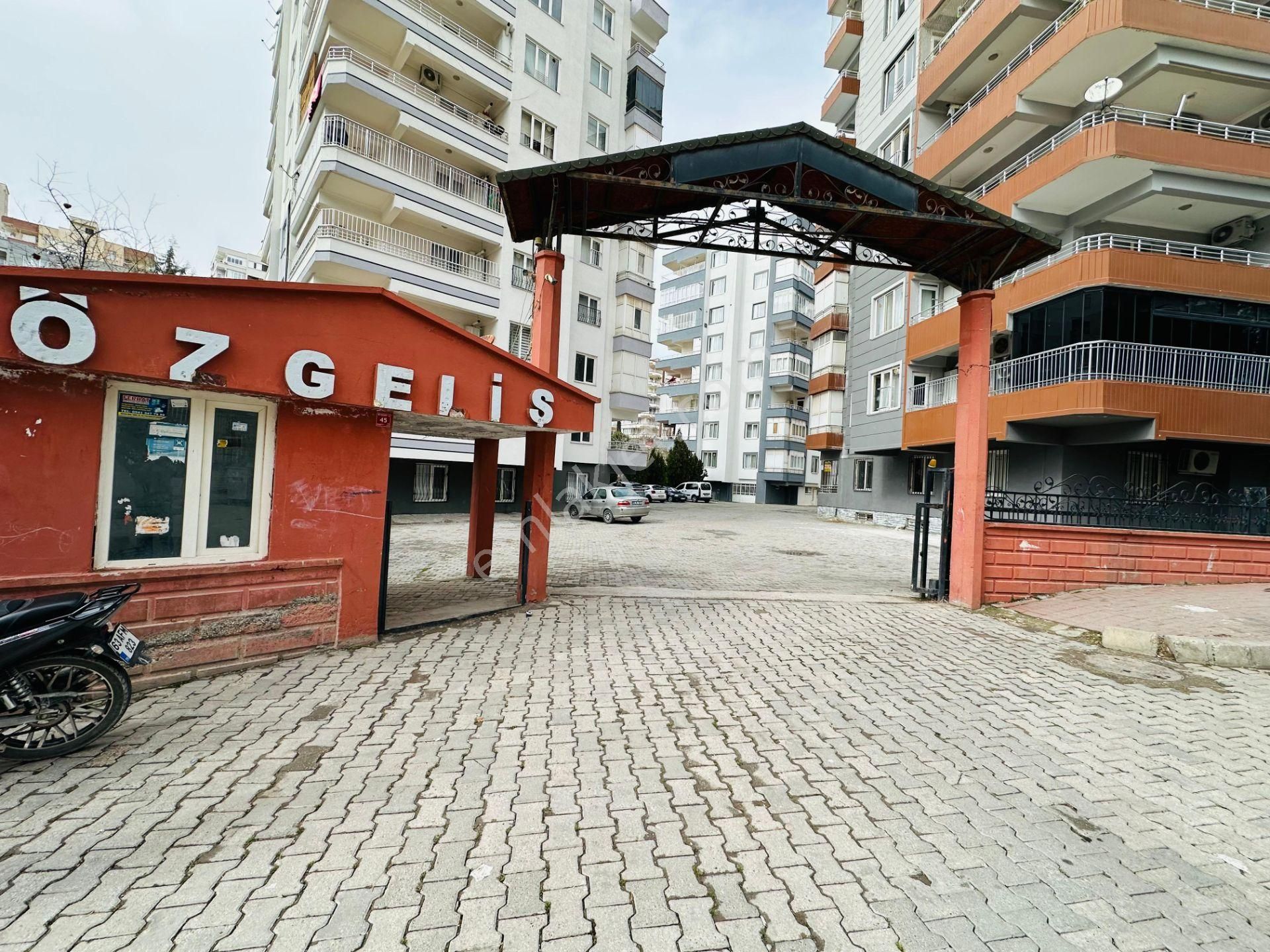 Karaköprü Akpıyar Satılık Daire Sultan Emlaktan Satılık Site İçirisinde Daire