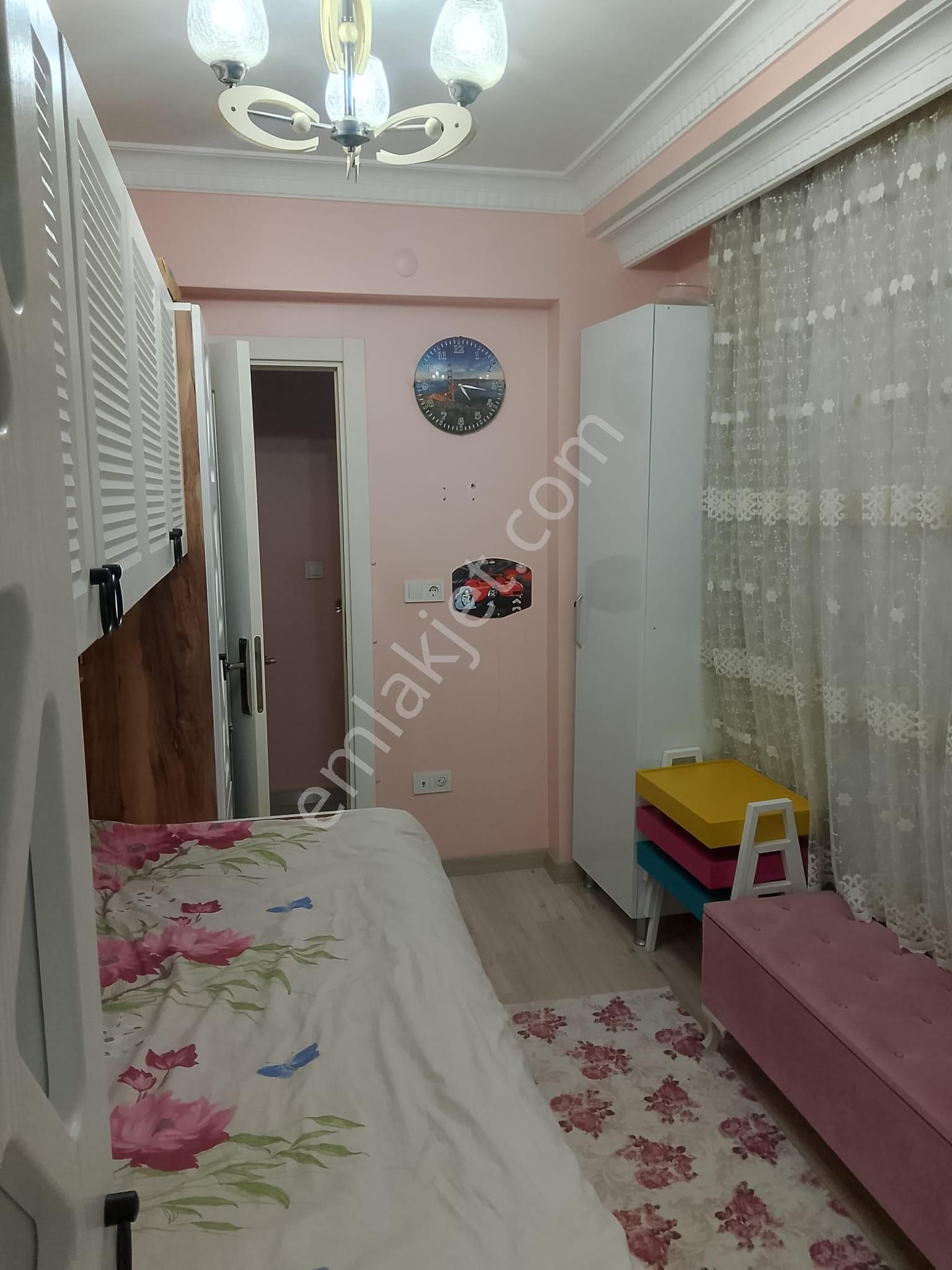 3+1 M.akif Ersoy Mah Esenyurt - Metrobüse 10 Dk - Görsel 2