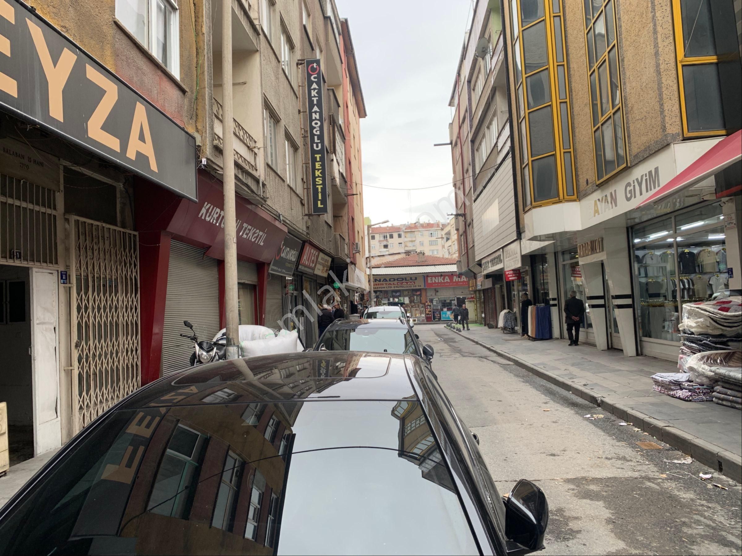 Kiracılı Satılık Ofis Çarşı Merkezde - Görsel 6