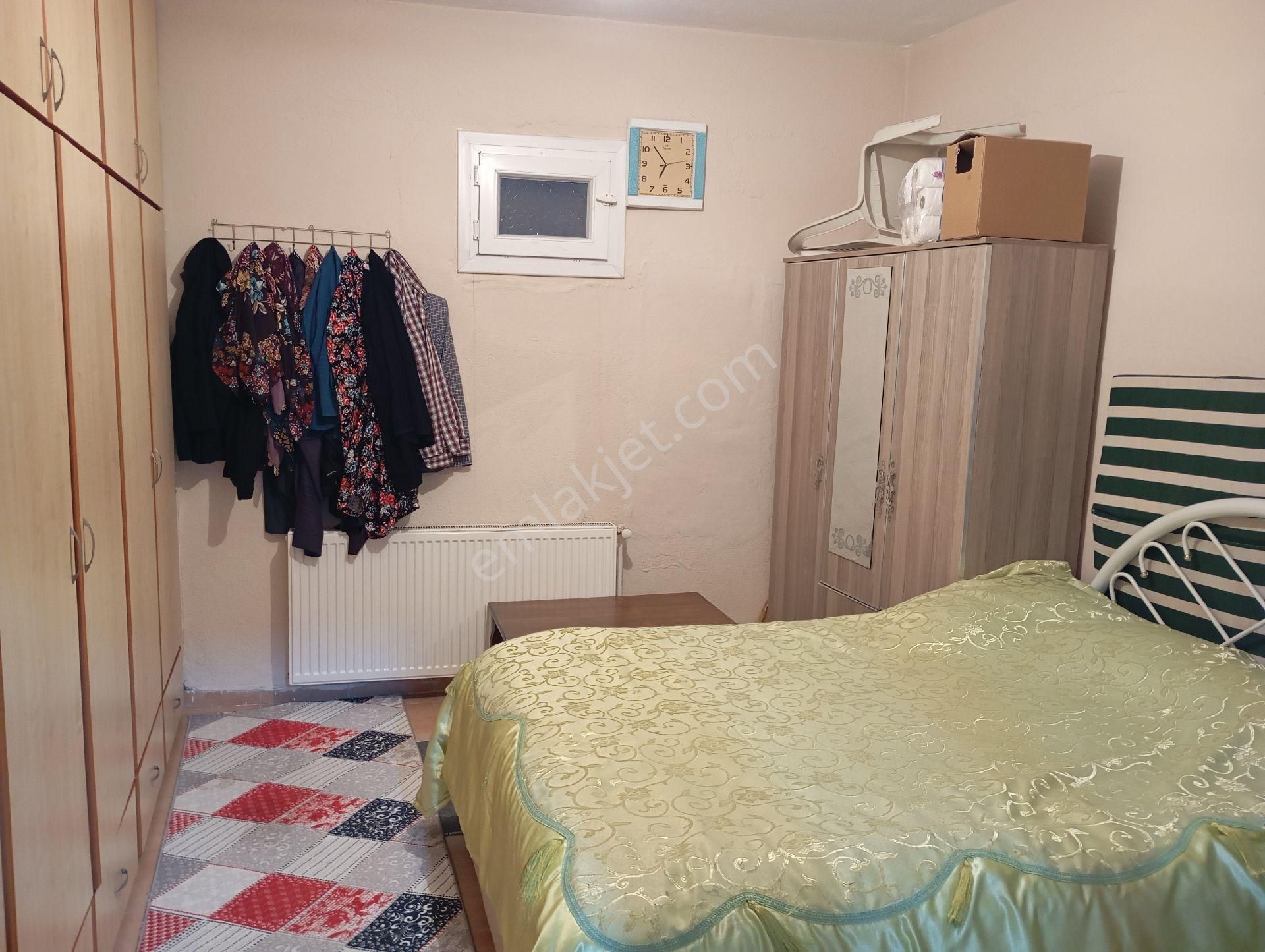 Elit Emlak'tan Bergamada Satılık Kaloriferli Ev - Görsel 5