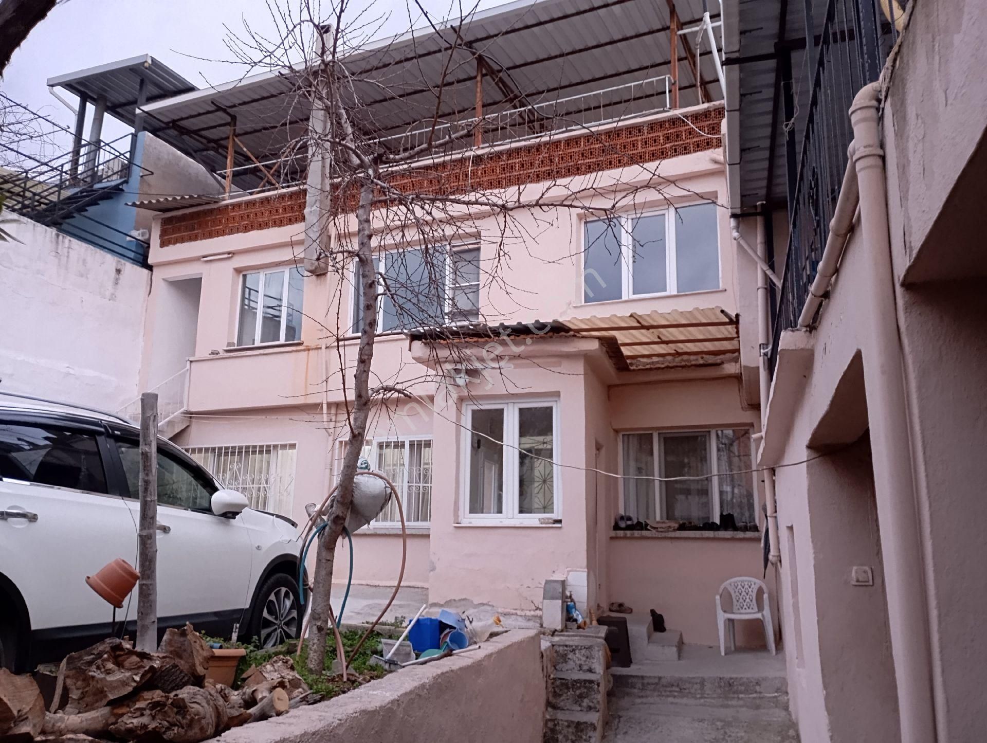 Elit Emlak'tan Bergamada Satılık Kaloriferli Ev - Görsel 23