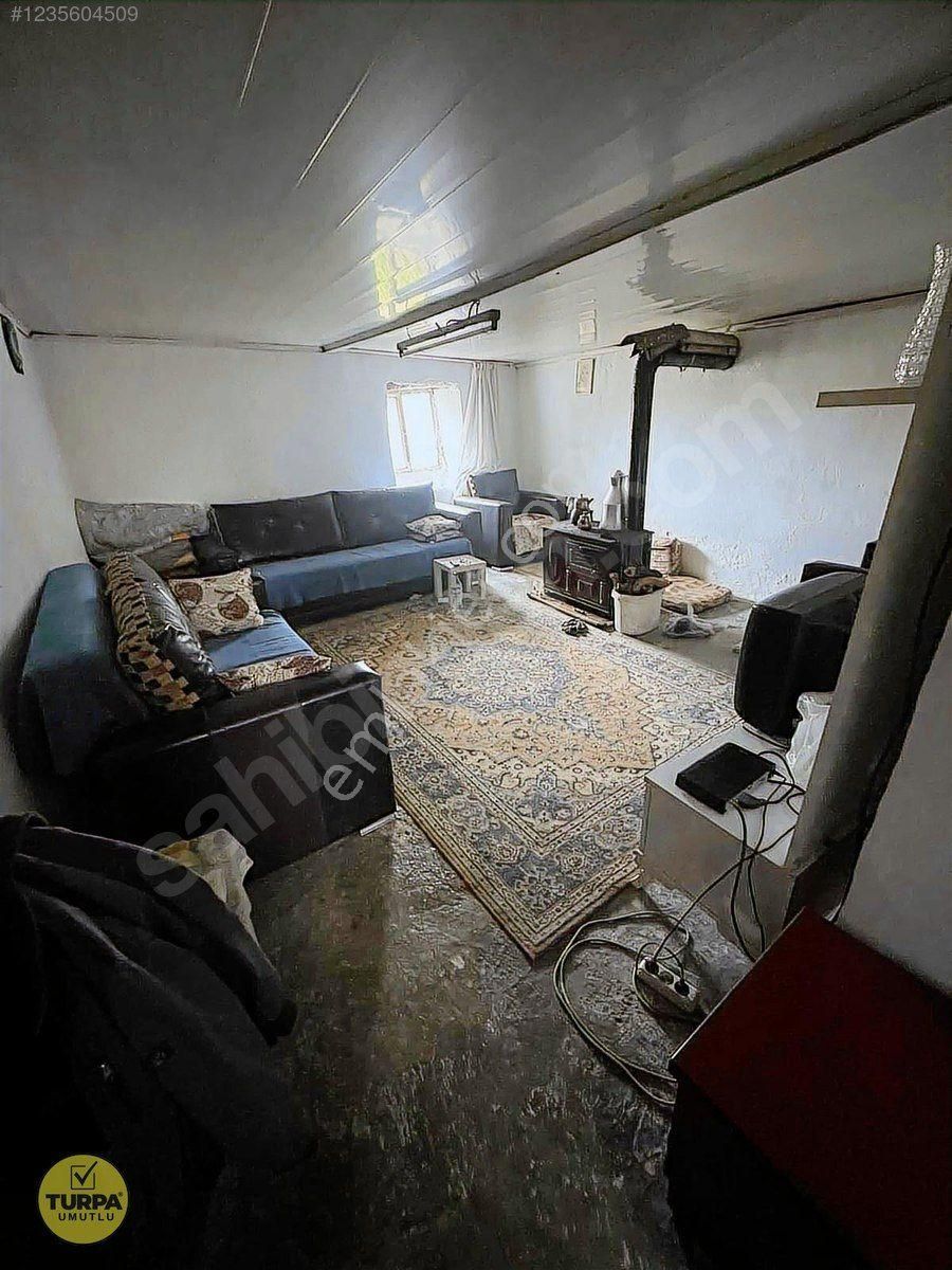 Bergama Maruflar Köyünde İki Katlı Baraj Manzaralı Köy Evi - Görsel 11