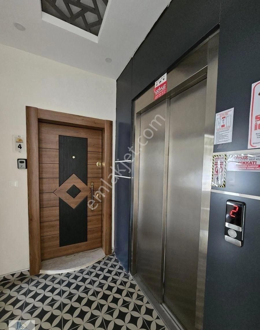 Efeler Mahallesinde Yüksek Giriş Havuzlu Eşyalı Asansörlü 1+1 Daire - Görsel 14