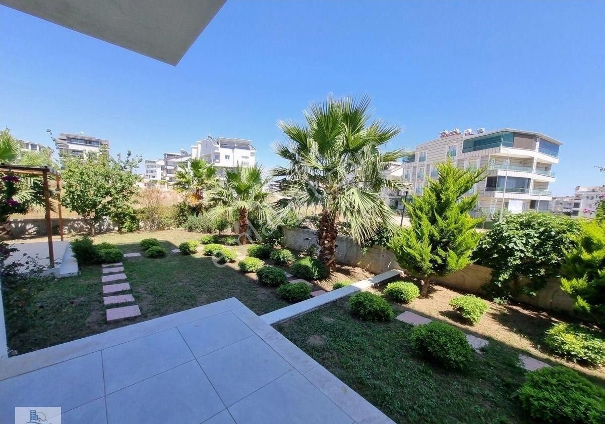 Efeler Mahallesinde Yüksek Giriş Havuzlu Eşyalı Asansörlü 1+1 Daire - Görsel 16
