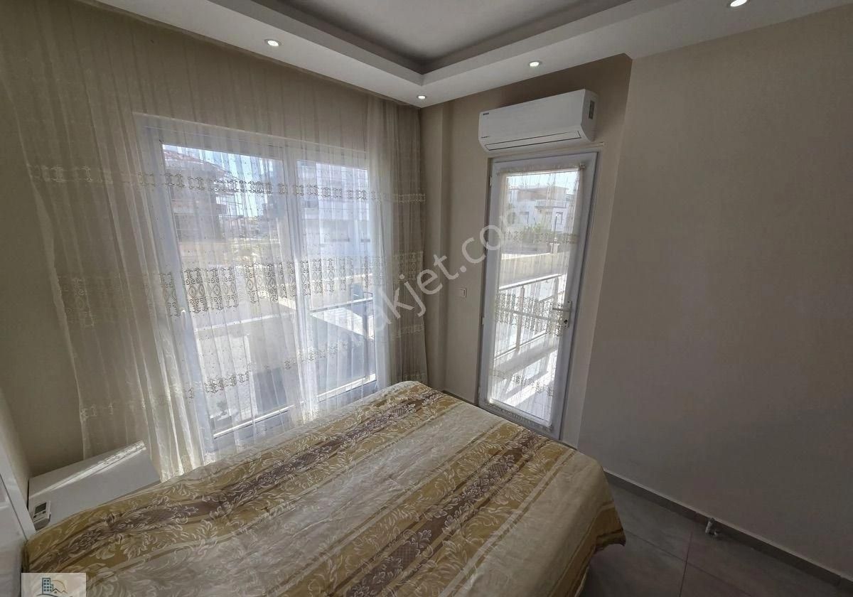 Efeler Mahallesinde Yüksek Giriş Havuzlu Eşyalı Asansörlü 1+1 Daire - Görsel 9
