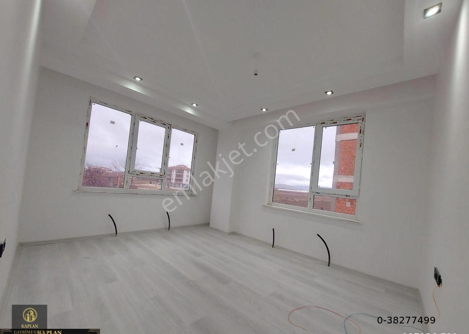 Tepebaşı Şirintepe Satılık Daire Kaplan Gayrimenkul’den Şirintepe Mahallesi'nde 2+1 75 M² Satılık Arakat Daire