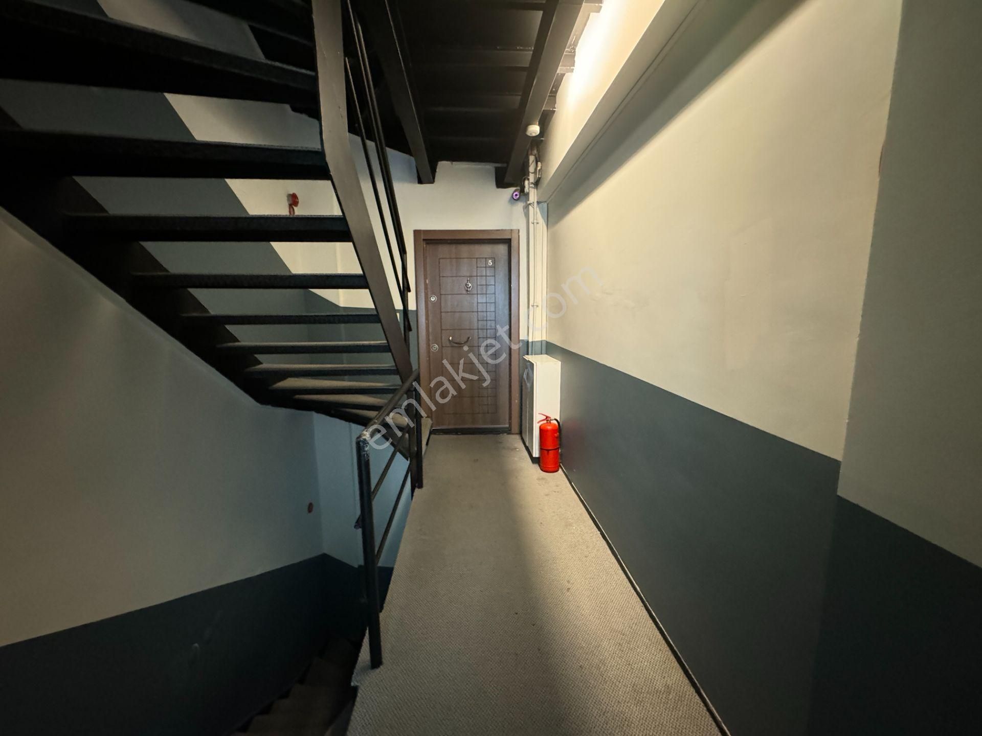 Beyoğlu’nda Yeni Binada Otel&airbnb’ye Uygun 8 Daireli Satılık Bina - Görsel 24