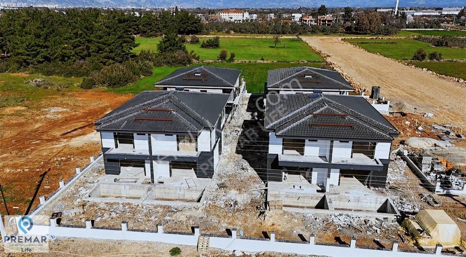 Kepez Odabaşı Satılık Villa Premar'dan Palmiye Caddesi Yakınında Satılık 4+1 Havuzlu Villa