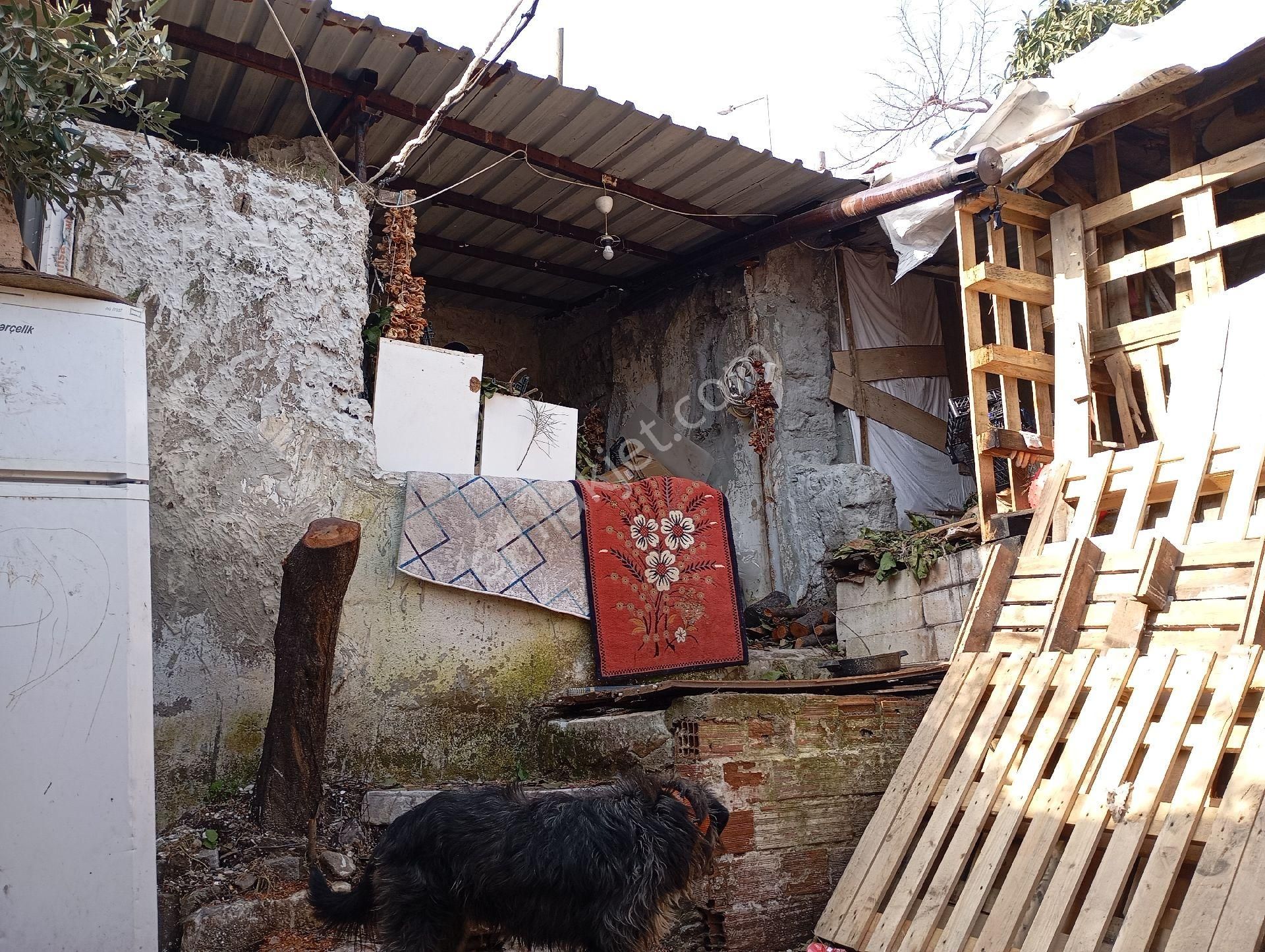 Elit Emlaktan Bergamada Satılık Tadilatlı Mustakil Ev - Görsel 7