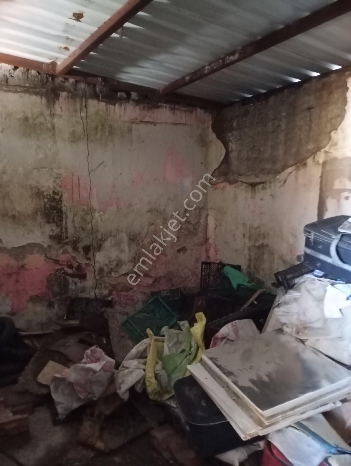 Elit Emlaktan Bergamada Satılık Tadilatlı Mustakil Ev - Görsel 8