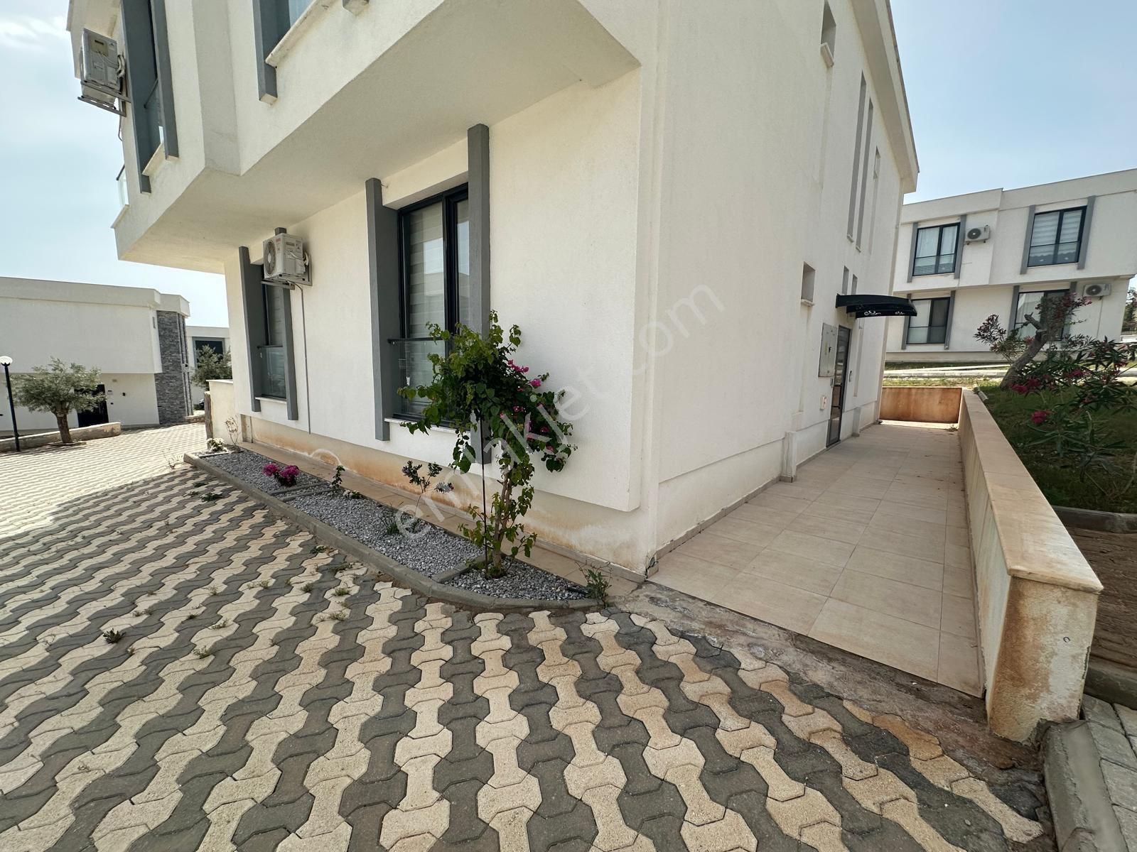 Didim Akbükte Site İçinde Satılık 2 + 1 Eşyalı Daire - Görsel 10