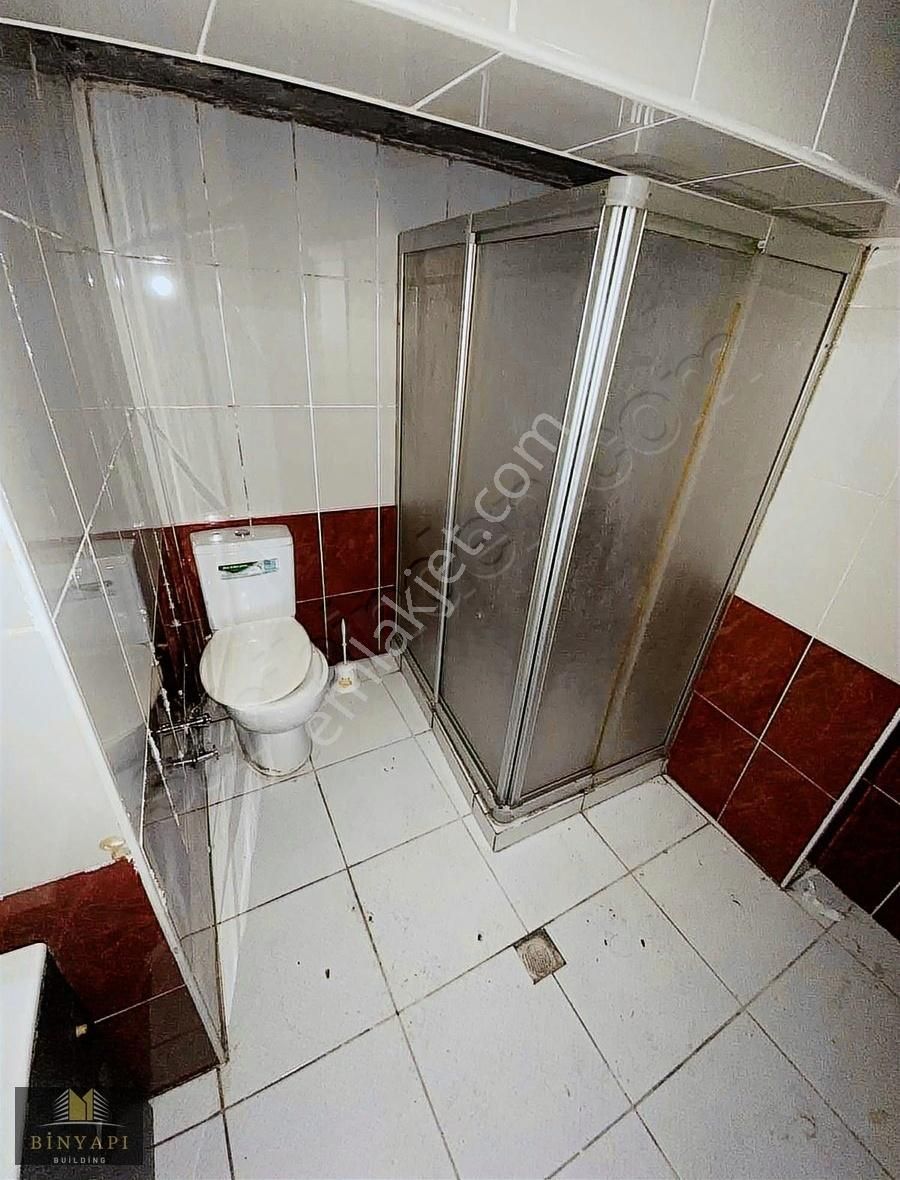 Bahçelievler Cumhuriyet Kiralık Daire Binyapıdan Geniş 2+1 Geniş Kullanışlı Bahçeli