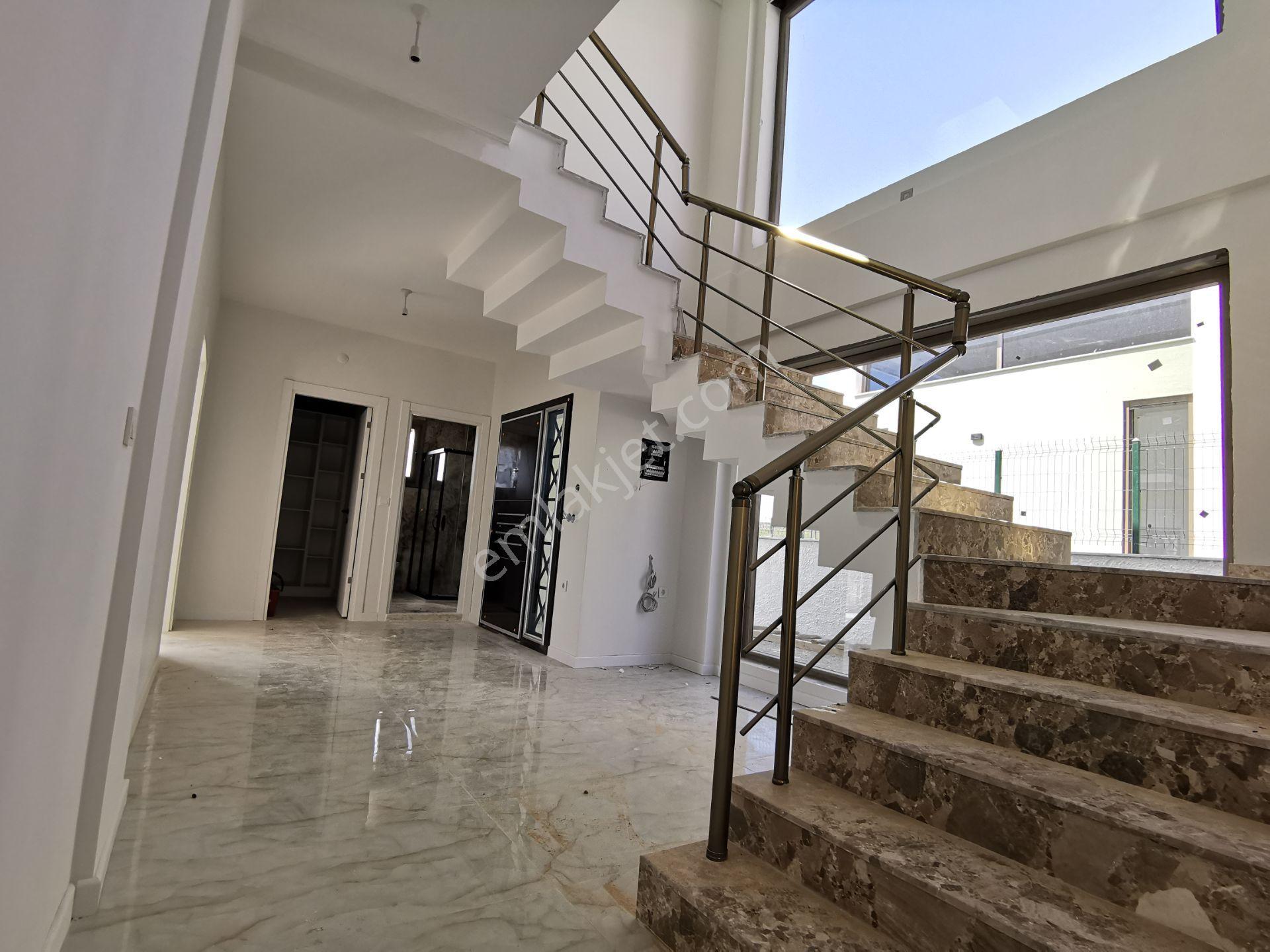 Şemikler Mahallesi Satılık 4+1 Müstakil Havuzlu Villa - Görsel 24