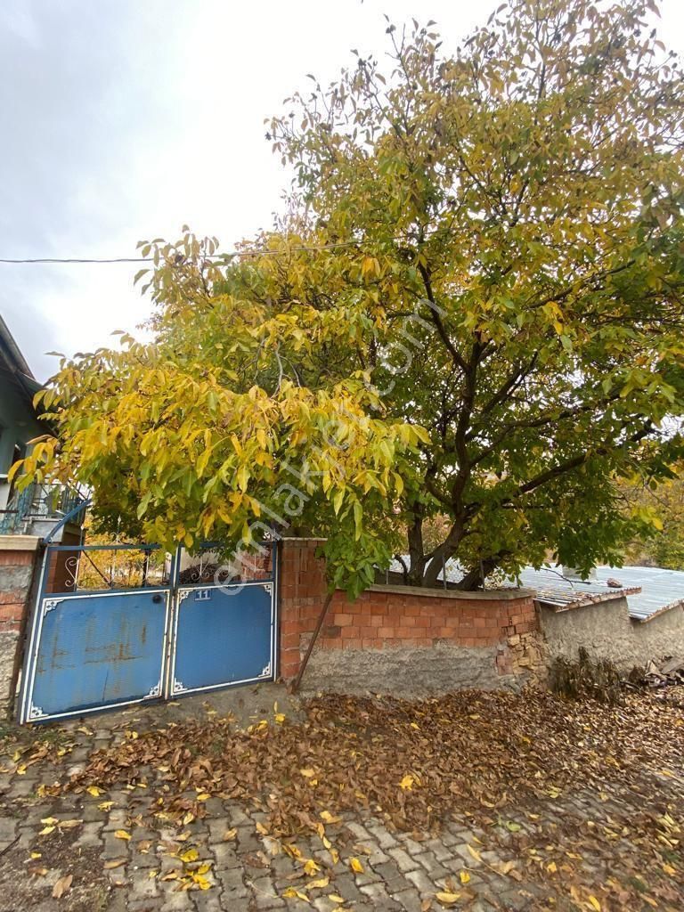 Konya Hüyük İlmen Mah Satılık Bahçeli Mutakil Ev - Görsel 6