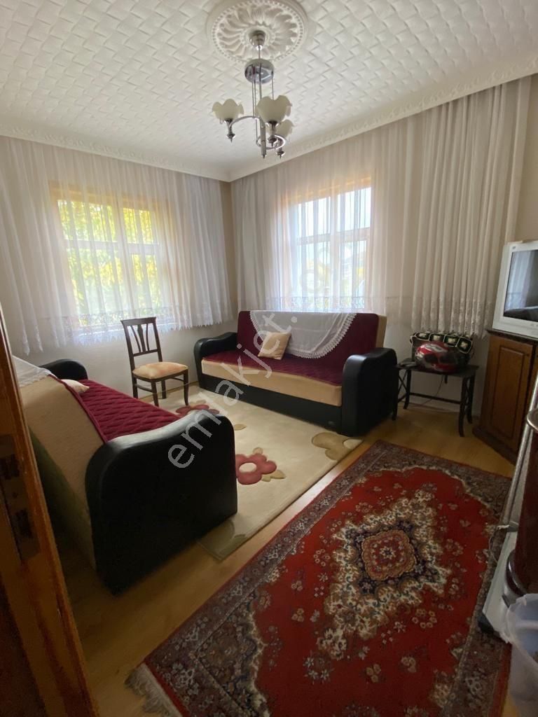 Konya Hüyük İlmen Mah Satılık Bahçeli Mutakil Ev - Görsel 18