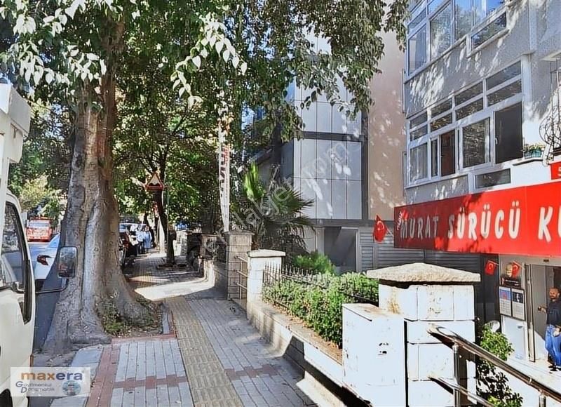 İstanbul Bakırköy Satılık Ofis Bakırköy Merkezde Cadde Üzeri 220m2 Asansörlü Yangın Merdivenli