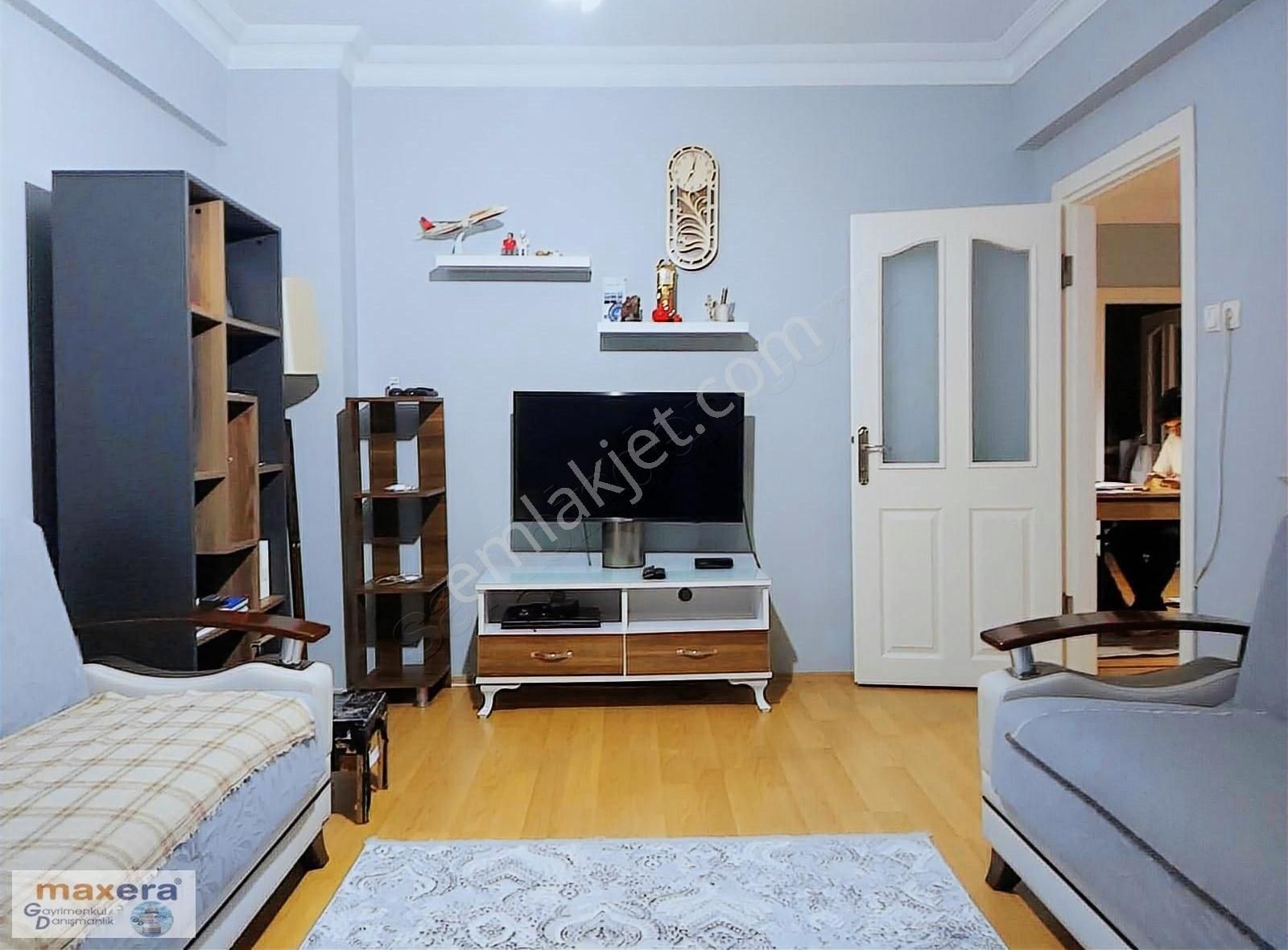 Güngören Güneştepe Satılık Daire Güngören Güneştepe'de 3+1 130 M2 1998 Yapımı Balkonlu Tadilatlı