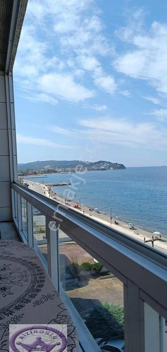 Çınarcıkta Denize Sıfır Otoparklı Deniz Manzaralı Dublex Daire - Görsel 2