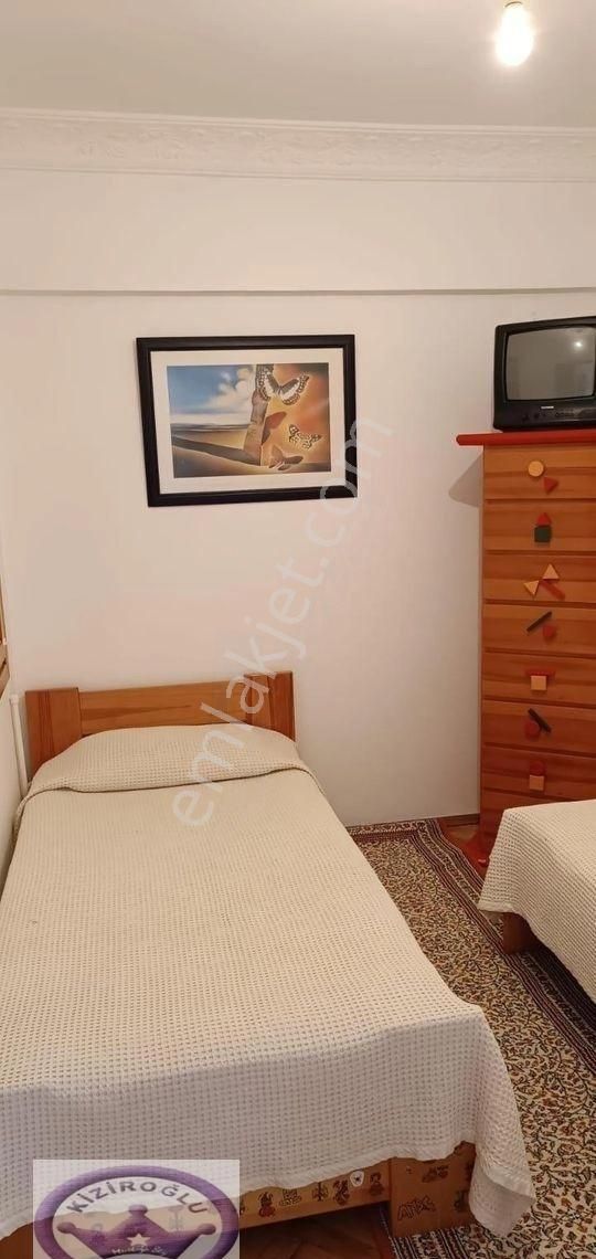 Çınarcıkta Denize Sıfır Otoparklı Deniz Manzaralı Dublex Daire - Görsel 5
