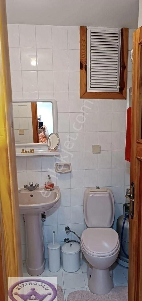 Çınarcıkta Denize Sıfır Otoparklı Deniz Manzaralı Dublex Daire - Görsel 8