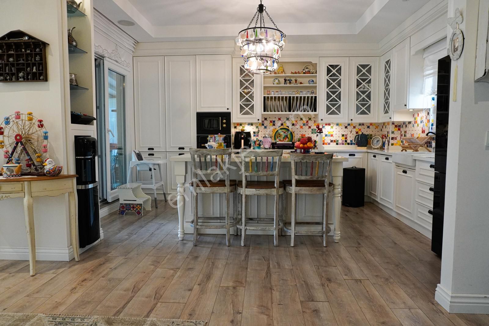 İstanbul House'dan Tepe'de Site İçi Özel Yapım 5+2 Satılık Villa - Görsel 35