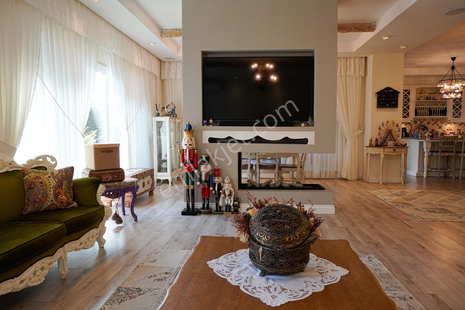 İstanbul House'dan Tepe'de Site İçi Özel Yapım 5+2 Satılık Villa - Görsel 10