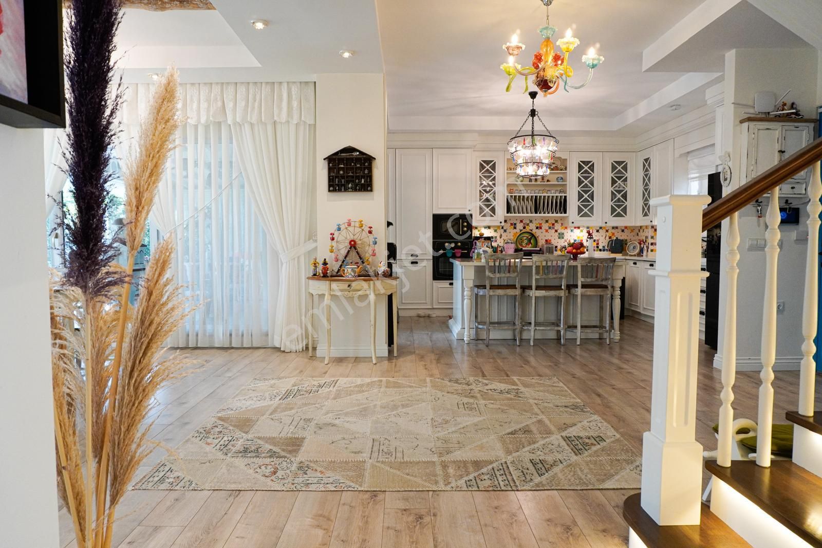 İstanbul House'dan Tepe'de Site İçi Özel Yapım 5+2 Satılık Villa - Görsel 21