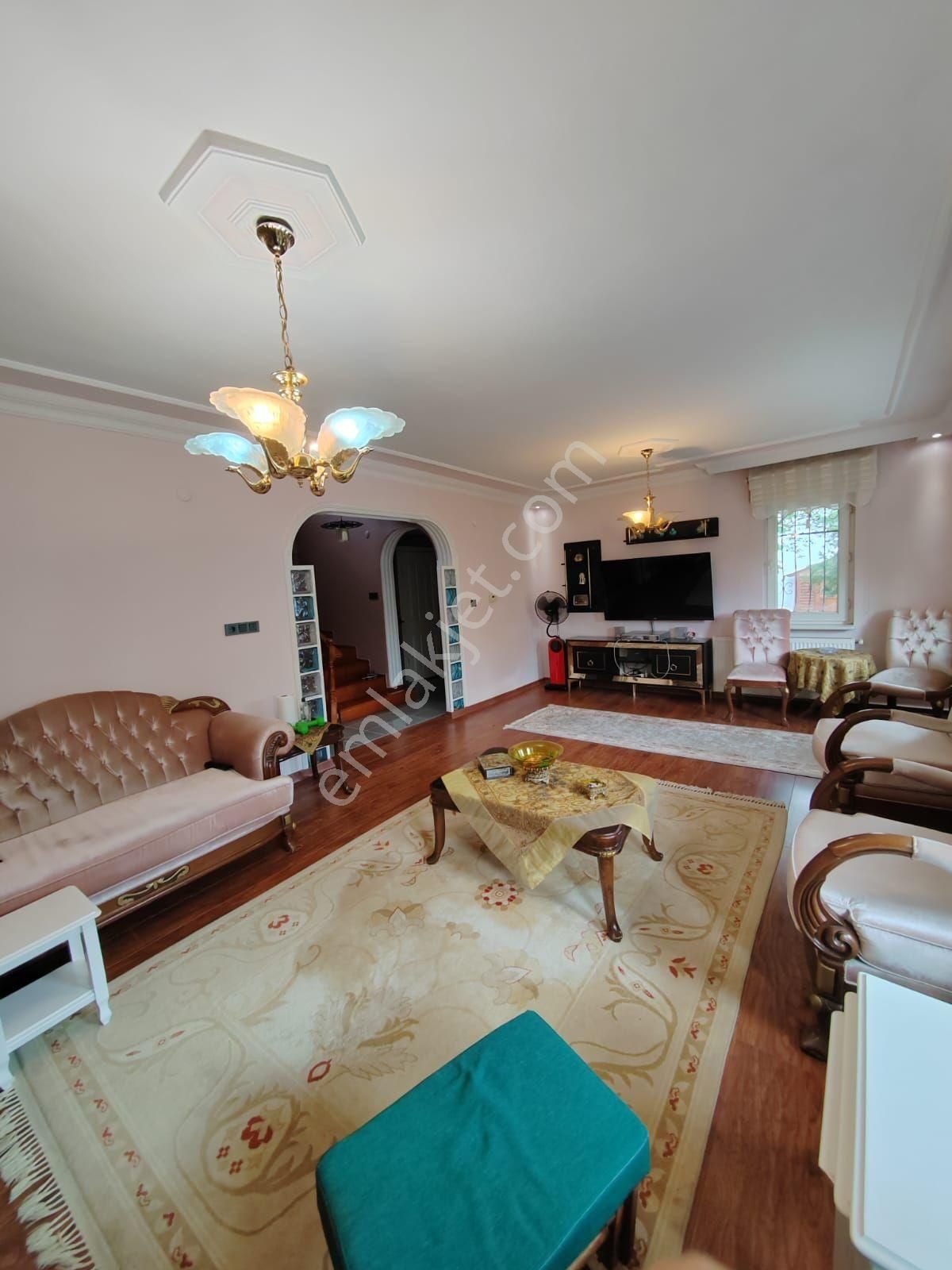 Altınşehir Villa 4+1 Yola Cephe Sahibinden - Görsel 14