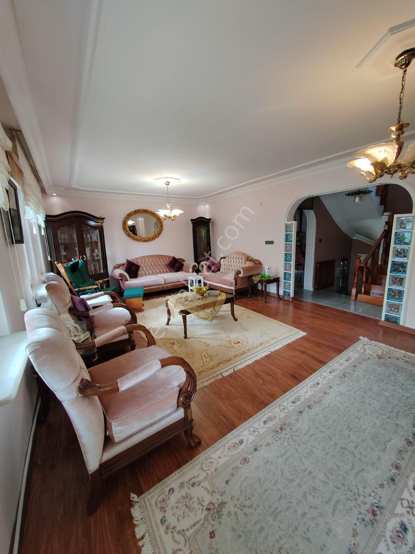 Altınşehir Villa 4+1 Yola Cephe Sahibinden - Görsel 32