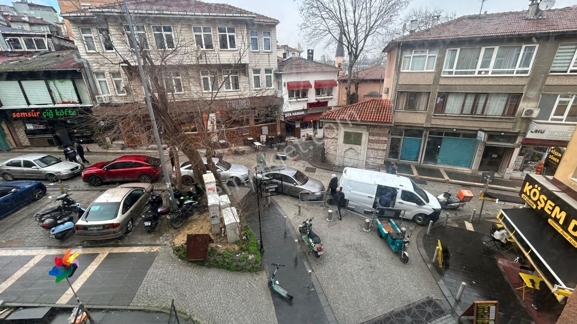 Üsküdar Doğancılar Caddesinde Köşe Binada Satılık 3+1 Daire - Görsel 15