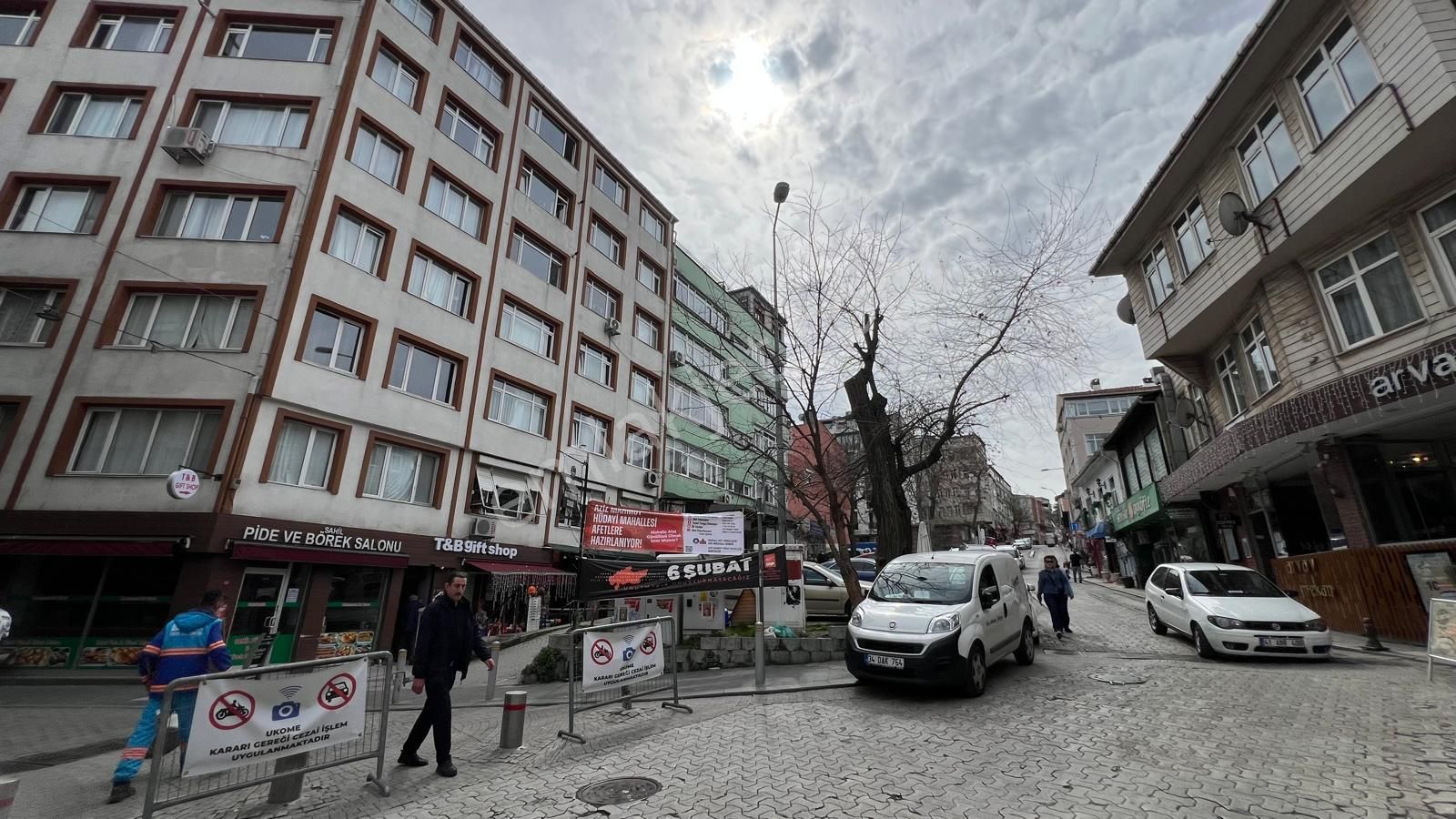 Üsküdar Doğancılar Caddesinde Köşe Binada Satılık 3+1 Daire - Görsel 3