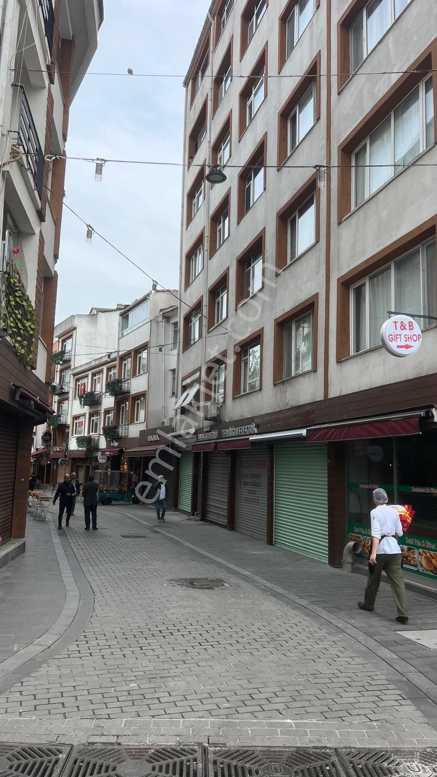 Üsküdar Doğancılar Caddesinde Köşe Binada Satılık 3+1 Daire - Görsel 4